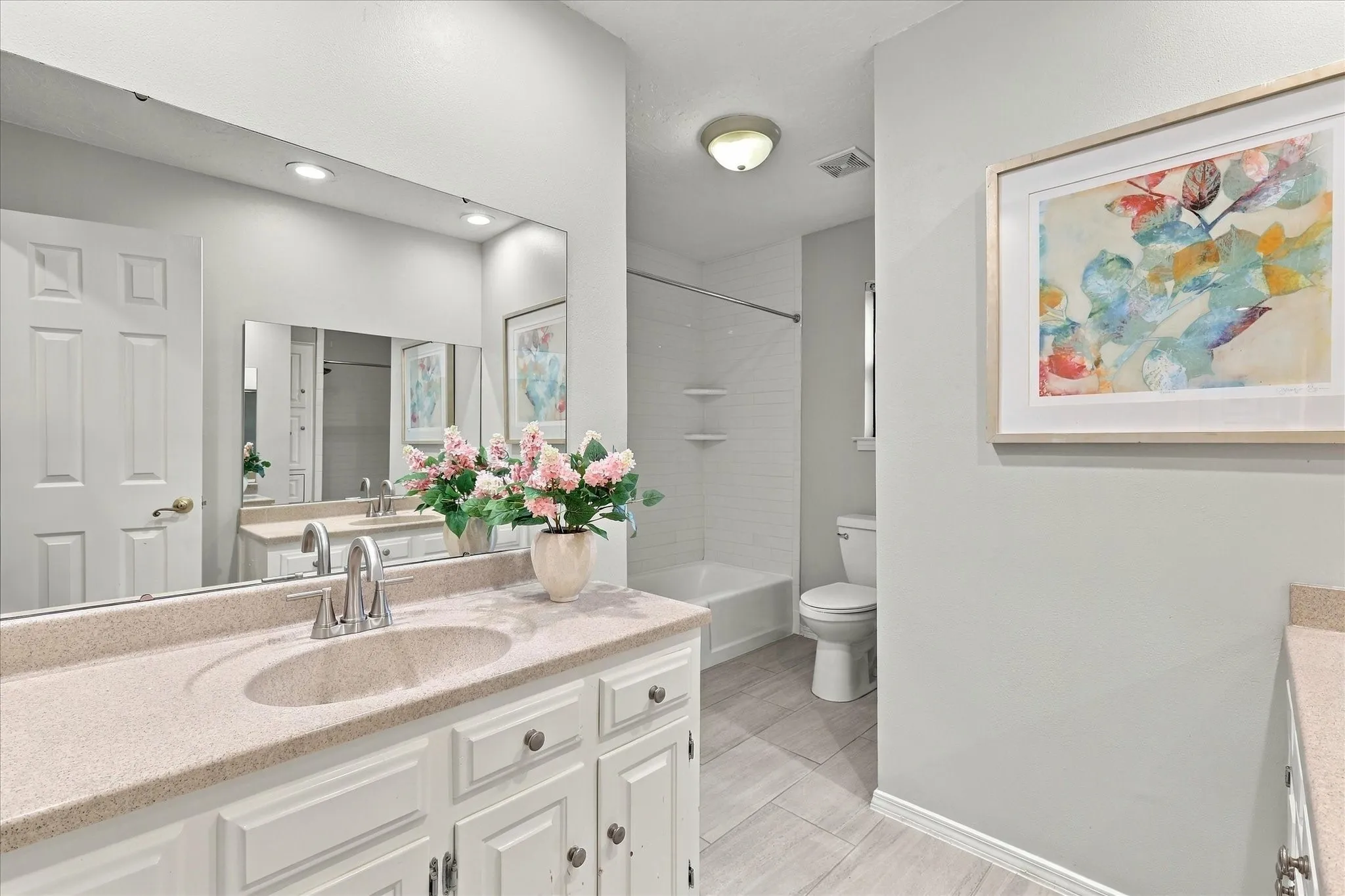 Single Family Residence For Sale in Tarrant County , 5104 Blue Sage Road, Fort Worth, Texas 76132, 4 Bedroom, 3 Bathroom, 2 Garage spaces, 2,517 Sqft, built in 1975, mls#21395042, Real Estate Agent in Fort Worth, Homes For Sale in Tarrant county, Homes For Sale in Fort Worth, Realtor in Fort Worth Texas, Real Estate Brokerage Independent Realty Texas, Luminita Cordes Realtor