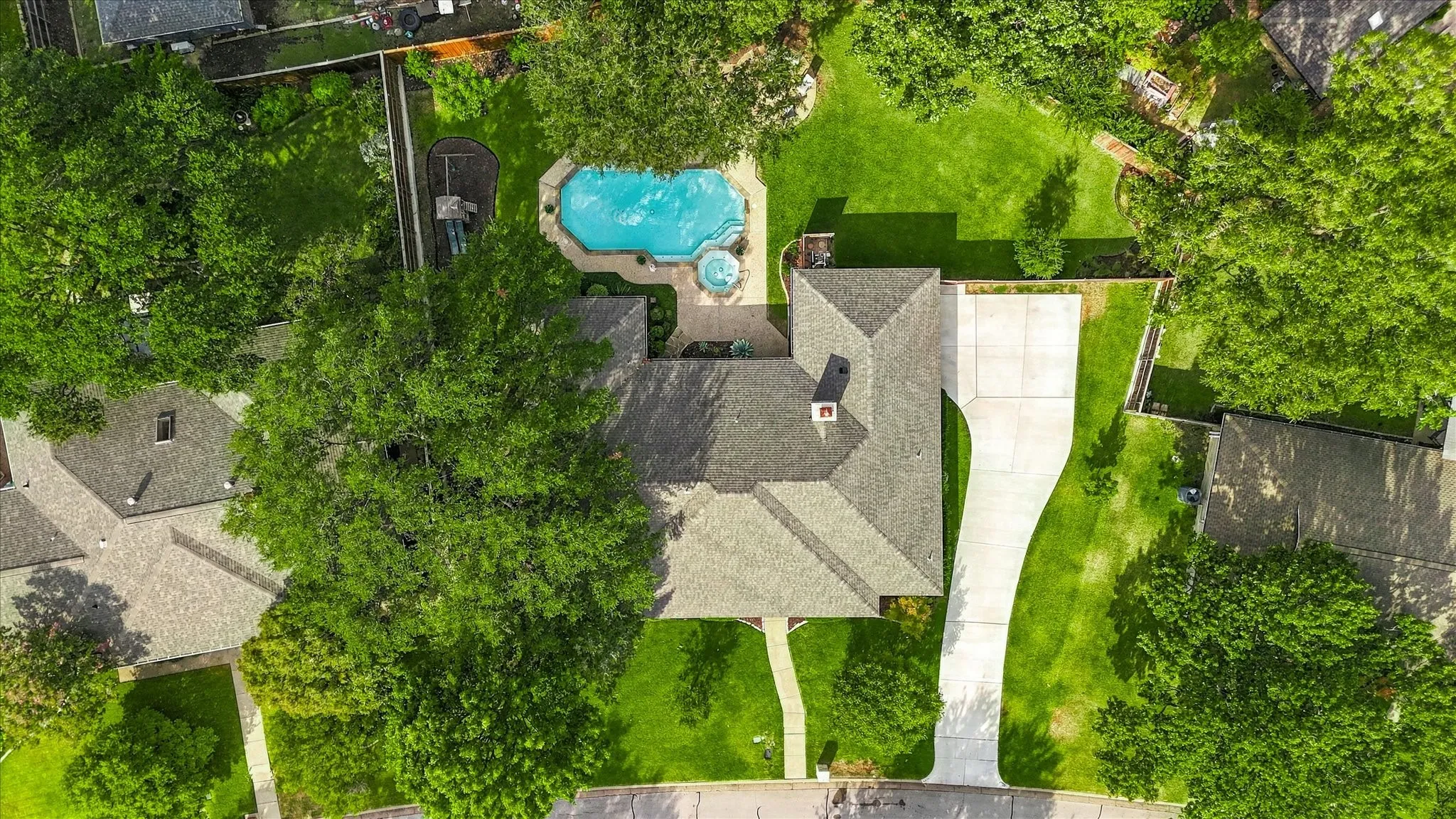 Single Family Residence For Sale in Tarrant County , 5104 Blue Sage Road, Fort Worth, Texas 76132, 4 Bedroom, 3 Bathroom, 2 Garage spaces, 2,517 Sqft, built in 1975, mls#21395042, Real Estate Agent in Fort Worth, Homes For Sale in Tarrant county, Homes For Sale in Fort Worth, Realtor in Fort Worth Texas, Real Estate Brokerage Independent Realty Texas, Luminita Cordes Realtor