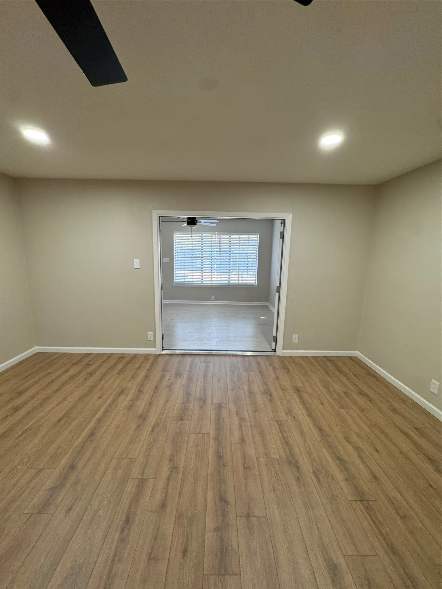 Single Family Residence For Sale in Grayson County , 614 W Woodard Street, Denison, Texas 75020, 3 Bedroom, 2 Bathroom, 1 Garage spaces, 1,632 Sqft, built in 1979, mls#21394443, Real Estate Agent in Denison, Homes For Sale in Grayson county, Homes For Sale in Denison, Realtor in Denison Texas, Real Estate Brokerage Independent Realty Texas, Luminita Cordes Realtor