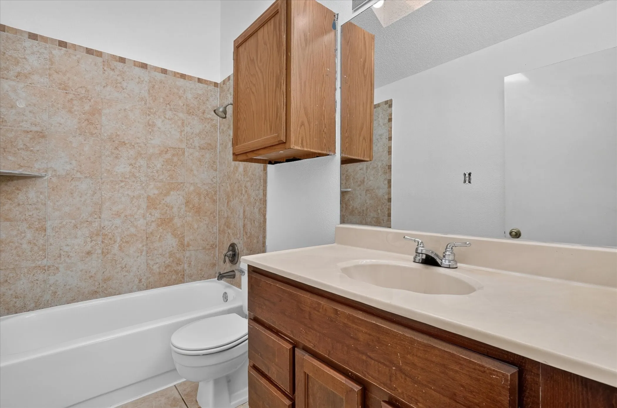 Single Family Residence For Sale in Dallas County , 1037 Garden Trail, Mesquite, Texas 75149, 3 Bedroom, 2 Bathroom, 1 Garage spaces, 1,148 Sqft, built in 1985, mls#21394961, Real Estate Agent in Mesquite, Homes For Sale in Dallas county, Homes For Sale in Mesquite, Realtor in Mesquite Texas, Real Estate Brokerage Independent Realty Texas, Luminita Cordes Realtor