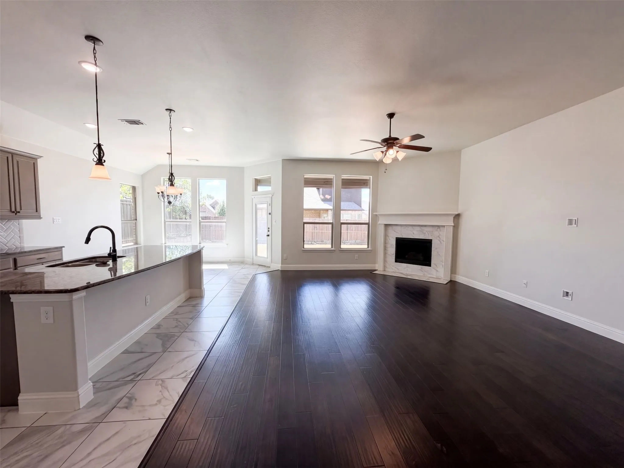 Single Family Residence For Sale in Ellis County , 130 Red Pine Drive, Red Oak, Texas 75154, 4 Bedroom, 2 Bathroom, 2 Garage spaces, 2,240 Sqft, built in 2017, mls#21395933, Real Estate Agent in Red Oak, Homes For Sale in Ellis county, Homes For Sale in Red Oak, Realtor in Red Oak Texas, Real Estate Brokerage Independent Realty Texas, Luminita Cordes Realtor