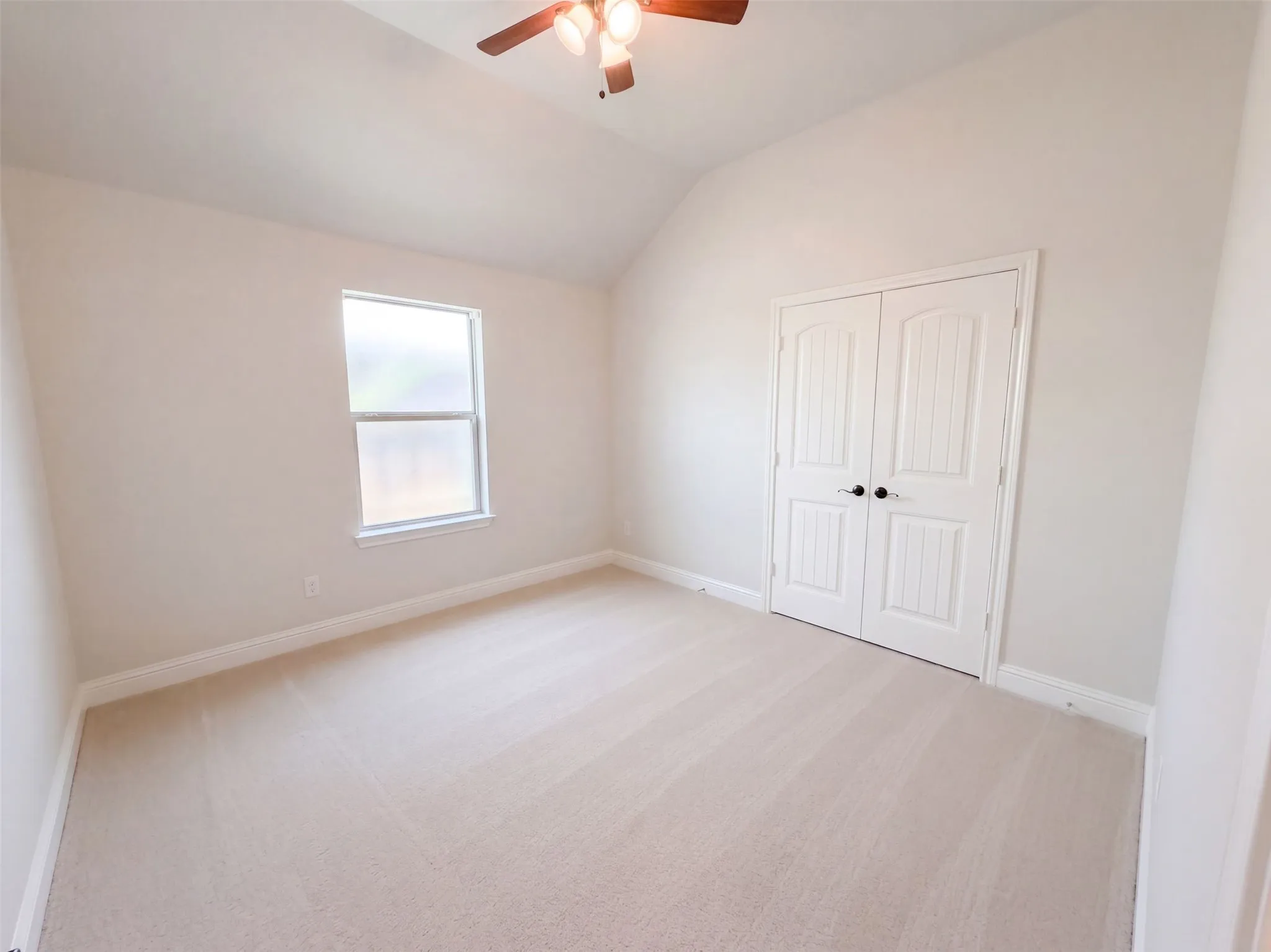 Single Family Residence For Sale in Ellis County , 130 Red Pine Drive, Red Oak, Texas 75154, 4 Bedroom, 2 Bathroom, 2 Garage spaces, 2,240 Sqft, built in 2017, mls#21395933, Real Estate Agent in Red Oak, Homes For Sale in Ellis county, Homes For Sale in Red Oak, Realtor in Red Oak Texas, Real Estate Brokerage Independent Realty Texas, Luminita Cordes Realtor