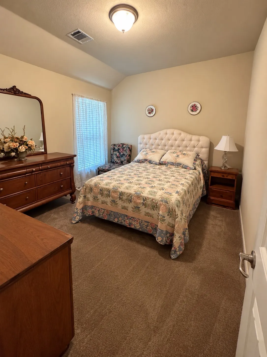 Single Family Residence For Sale in Collin County , 812 Scotland Way, Wylie, Texas 75098, 3 Bedroom, 2 Bathroom, 2 Garage spaces, 1,807 Sqft, built in 2013, mls#21395938, Real Estate Agent in Wylie, Homes For Sale in Collin county, Homes For Sale in Wylie, Realtor in Wylie Texas, Real Estate Brokerage Independent Realty Texas, Luminita Cordes Realtor