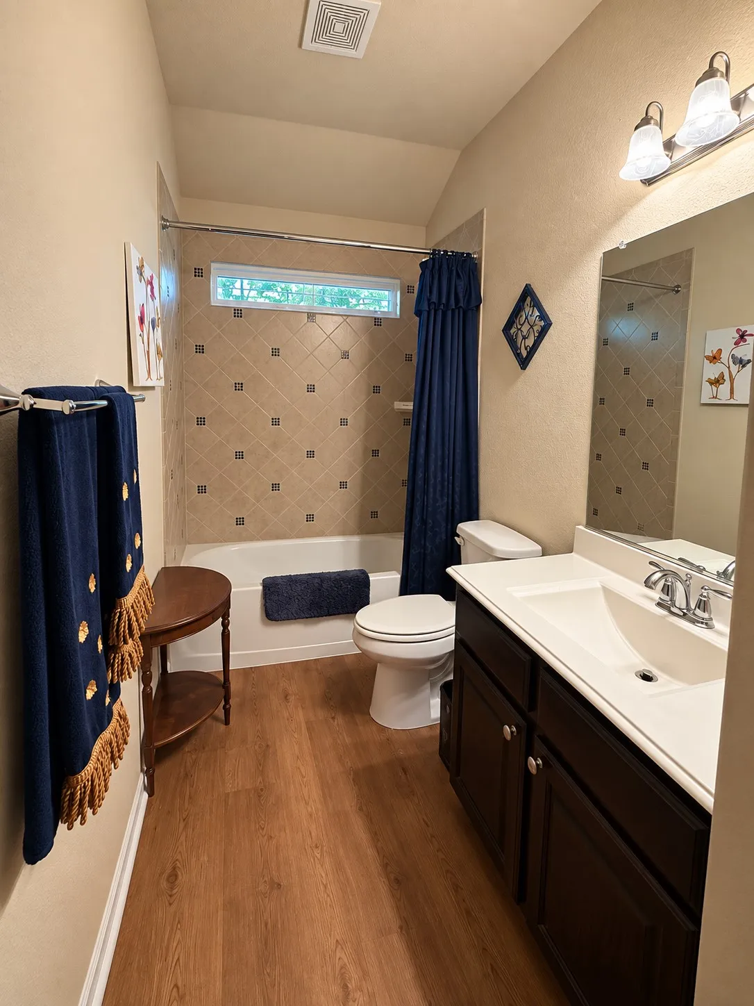 Single Family Residence For Sale in Collin County , 812 Scotland Way, Wylie, Texas 75098, 3 Bedroom, 2 Bathroom, 2 Garage spaces, 1,807 Sqft, built in 2013, mls#21395938, Real Estate Agent in Wylie, Homes For Sale in Collin county, Homes For Sale in Wylie, Realtor in Wylie Texas, Real Estate Brokerage Independent Realty Texas, Luminita Cordes Realtor