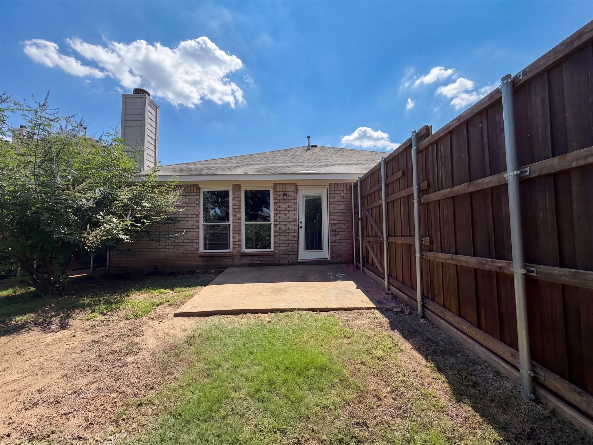 Single Family Residence For Sale in Collin County , 6312 Candletree Lane, Mc Kinney, Texas 75070, 3 Bedroom, 2 Bathroom, 2 Garage spaces, 1,896 Sqft, built in 2002, mls#21395945, Real Estate Agent in Mc Kinney, Homes For Sale in Collin county, Homes For Sale in Mc Kinney, Realtor in Mc Kinney Texas, Real Estate Brokerage Independent Realty Texas, Luminita Cordes Realtor