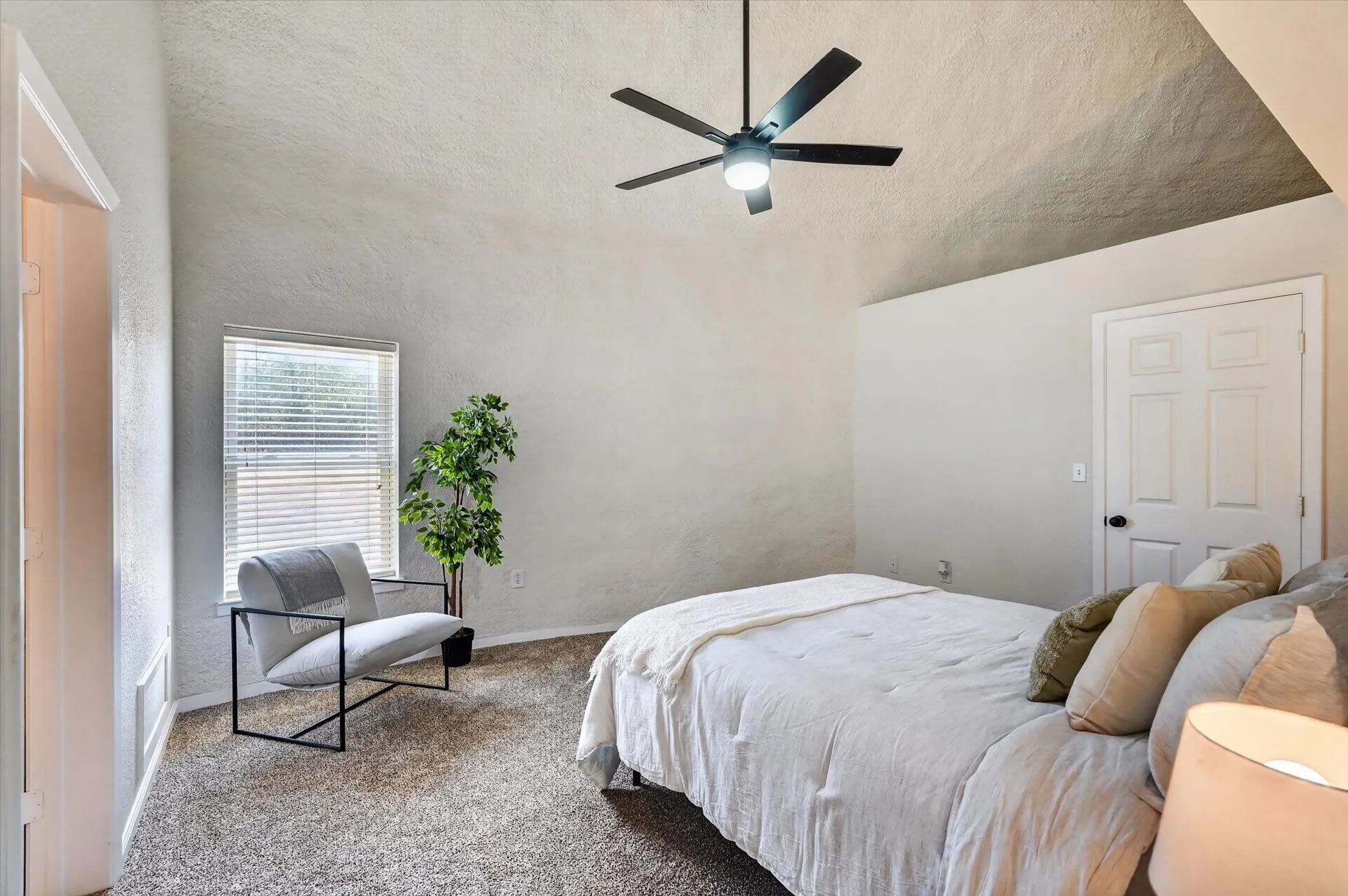 Single Family Residence For Sale in Johnson County , 9530 Johns Road, Alvarado, Texas 76009, 3 Bedroom, 2 Bathroom, 2 Garage spaces, 1,353 Sqft, built in 2003, mls#21395669, Real Estate Agent in Alvarado, Homes For Sale in Johnson county, Homes For Sale in Alvarado, Realtor in Alvarado Texas, Real Estate Brokerage Independent Realty Texas, Luminita Cordes Realtor