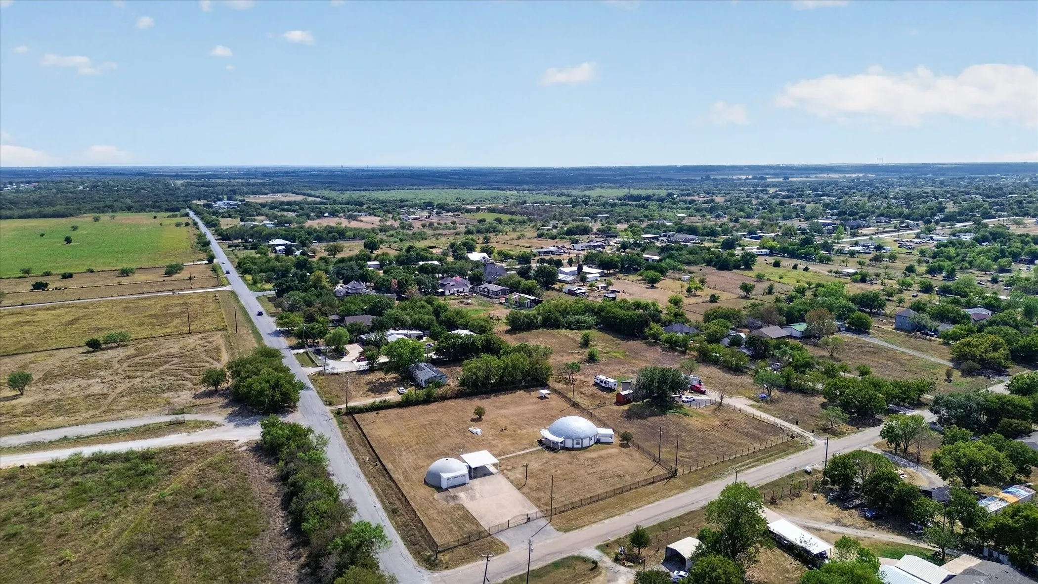 Single Family Residence For Sale in Johnson County , 9530 Johns Road, Alvarado, Texas 76009, 3 Bedroom, 2 Bathroom, 2 Garage spaces, 1,353 Sqft, built in 2003, mls#21395669, Real Estate Agent in Alvarado, Homes For Sale in Johnson county, Homes For Sale in Alvarado, Realtor in Alvarado Texas, Real Estate Brokerage Independent Realty Texas, Luminita Cordes Realtor