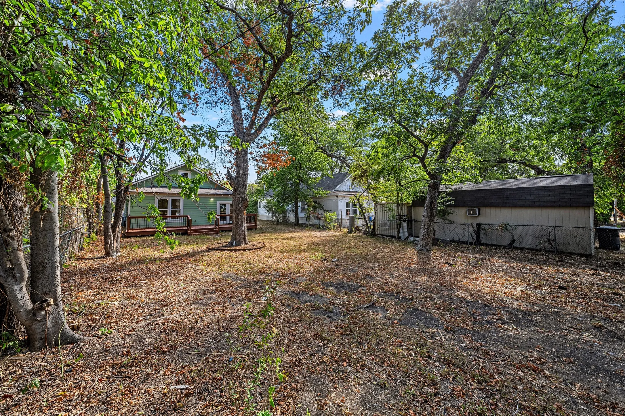 Single Family Residence For Sale in Mc Lennan County , 716 N 14th Street, Waco, Texas 76707, 5 Bedroom, 3 Bathroom, Garage spaces, 2,020 Sqft, built in 1930, mls#21394816, Real Estate Agent in Waco, Homes For Sale in Mc Lennan county, Homes For Sale in Waco, Realtor in Waco Texas, Real Estate Brokerage Independent Realty Texas, Luminita Cordes Realtor
