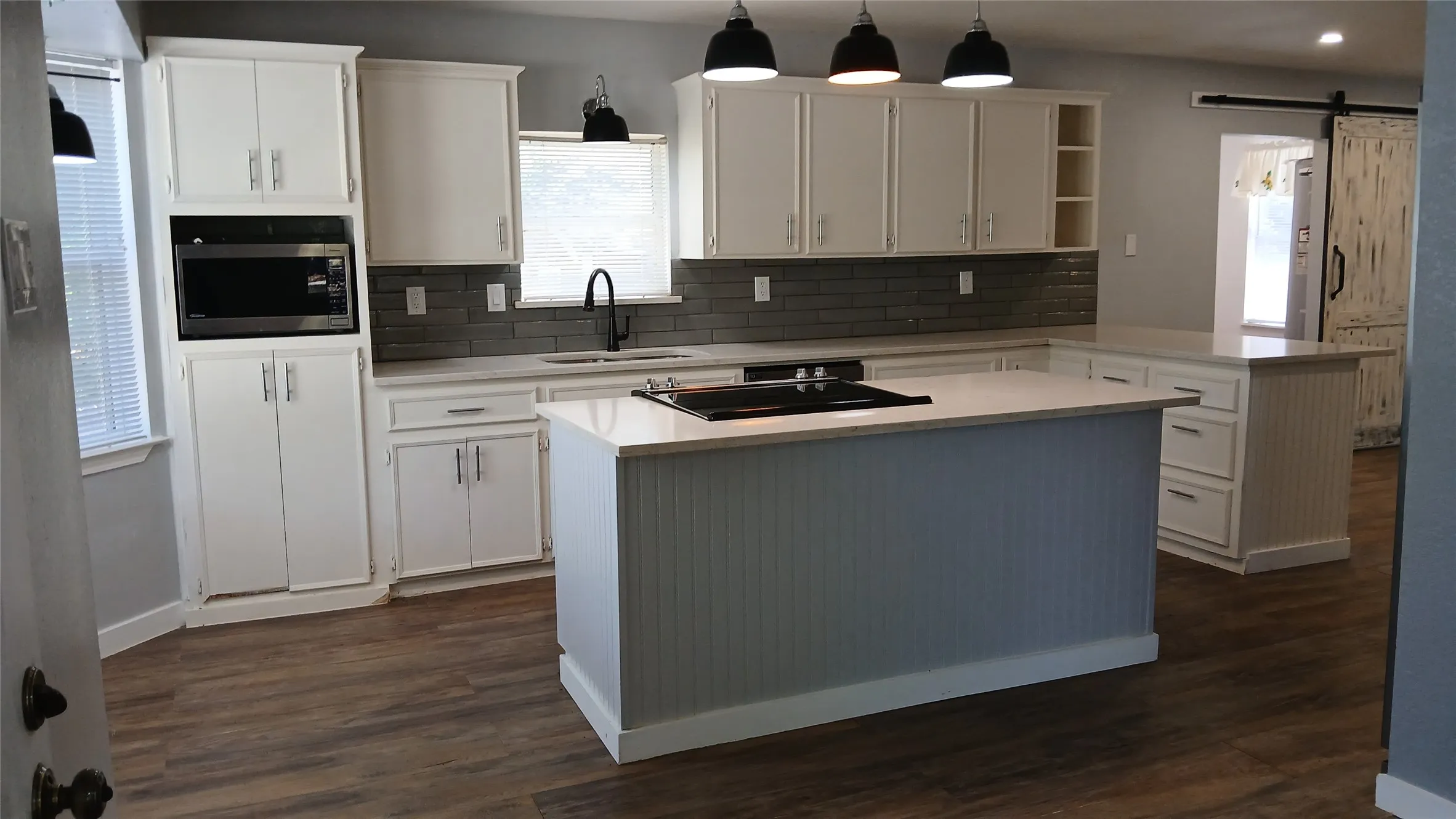 Single Family Residence For Rent in Henderson County , 630 CEDARCREST Drive, Tool, Texas 75143, 3 Bedroom, 2 Bathroom, 2 Garage spaces, 1,553 Sqft, built in 1986, mls#21395965, Real Estate Agent in Tool, Homes For Rent in Henderson county, Homes For Rent in Tool, Realtor in Tool Texas, Real Estate Brokerage Independent Realty Texas, Luminita Cordes Realtor