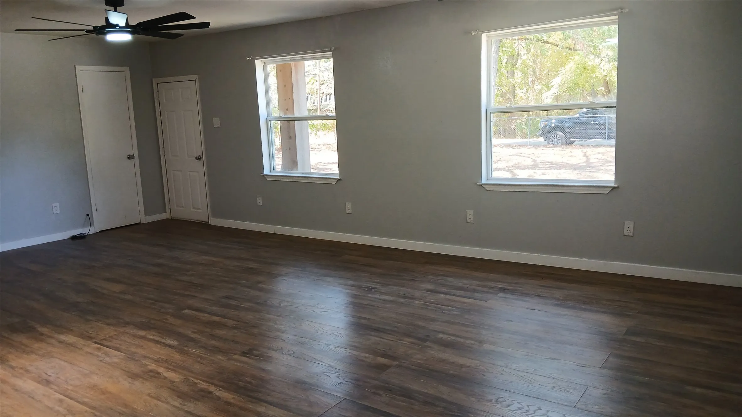 Single Family Residence For Rent in Henderson County , 630 CEDARCREST Drive, Tool, Texas 75143, 3 Bedroom, 2 Bathroom, 2 Garage spaces, 1,553 Sqft, built in 1986, mls#21395965, Real Estate Agent in Tool, Homes For Rent in Henderson county, Homes For Rent in Tool, Realtor in Tool Texas, Real Estate Brokerage Independent Realty Texas, Luminita Cordes Realtor