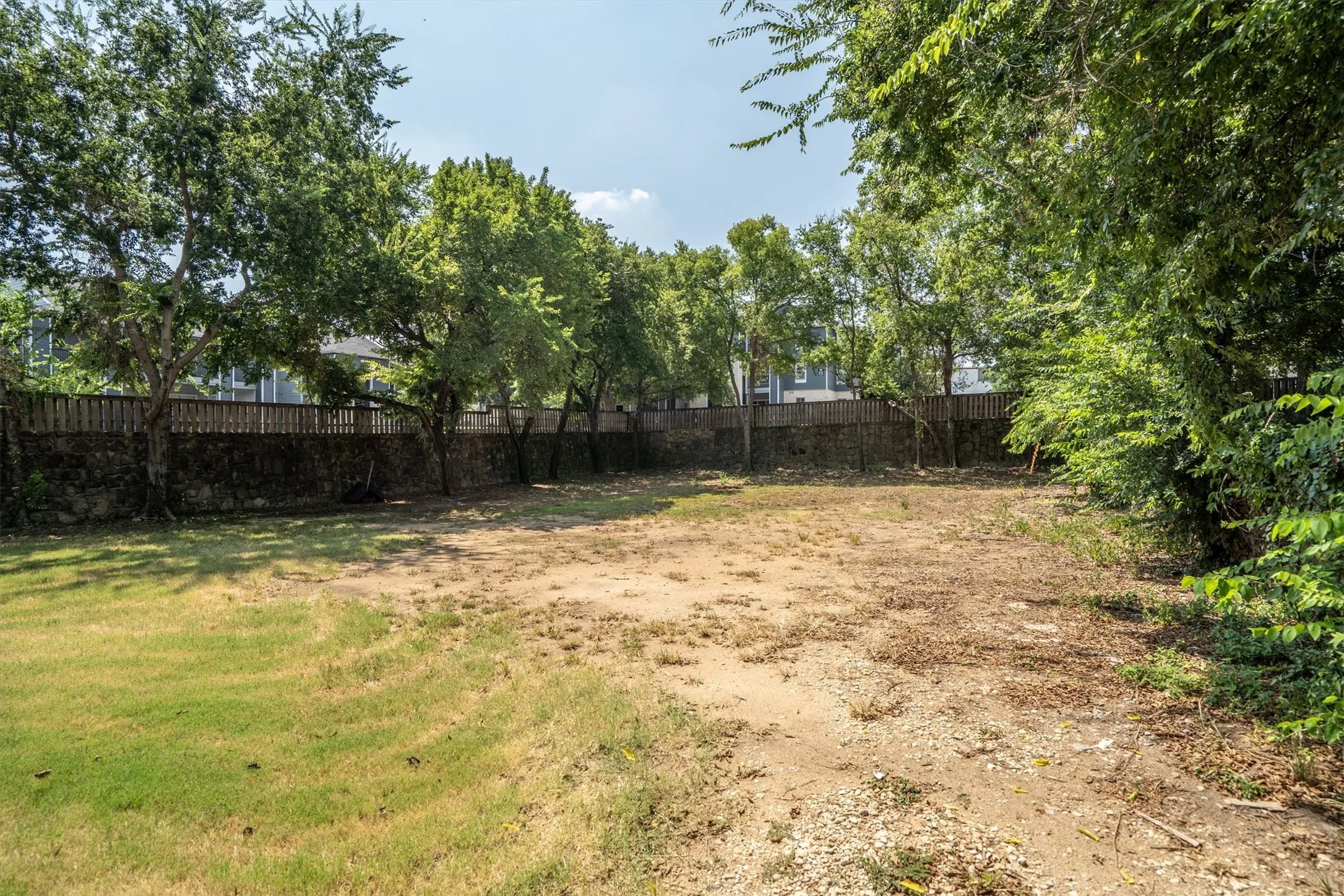Single Family Residence For Rent in Denton County , 112 Inman Street, Denton, Texas 76205, 3 Bedroom, 2 Bathroom, Garage spaces, 1,520 Sqft, built in 1950, mls#21395628, Real Estate Agent in Denton, Homes For Rent in Denton county, Homes For Rent in Denton, Realtor in Denton Texas, Real Estate Brokerage Independent Realty Texas, Luminita Cordes Realtor