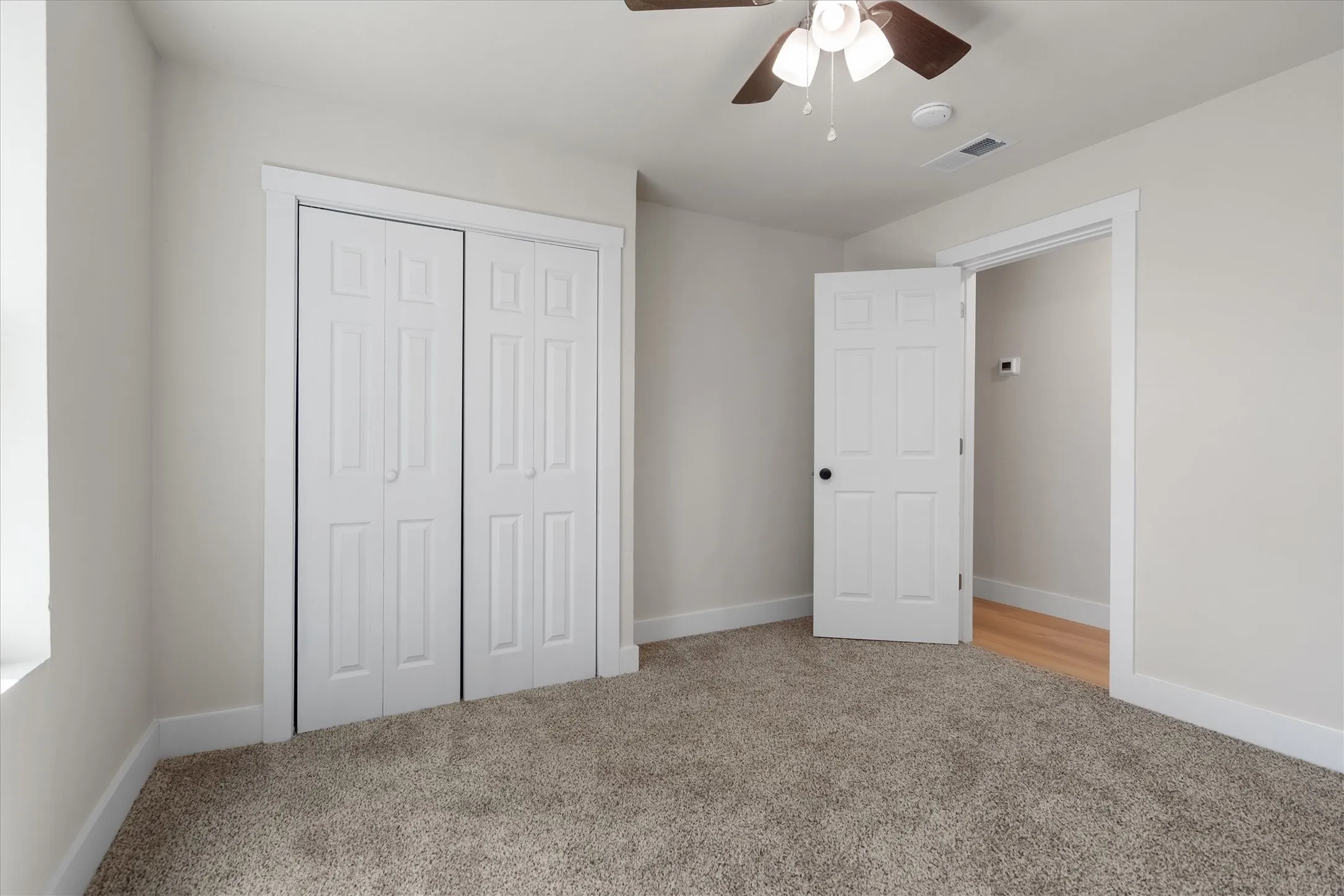 Single Family Residence For Rent in Denton County , 112 Inman Street, Denton, Texas 76205, 3 Bedroom, 2 Bathroom, Garage spaces, 1,520 Sqft, built in 1950, mls#21395628, Real Estate Agent in Denton, Homes For Rent in Denton county, Homes For Rent in Denton, Realtor in Denton Texas, Real Estate Brokerage Independent Realty Texas, Luminita Cordes Realtor