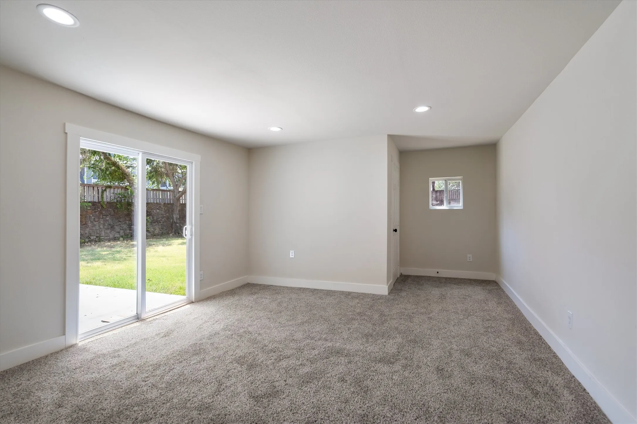 Single Family Residence For Rent in Denton County , 112 Inman Street, Denton, Texas 76205, 3 Bedroom, 2 Bathroom, Garage spaces, 1,520 Sqft, built in 1950, mls#21395628, Real Estate Agent in Denton, Homes For Rent in Denton county, Homes For Rent in Denton, Realtor in Denton Texas, Real Estate Brokerage Independent Realty Texas, Luminita Cordes Realtor