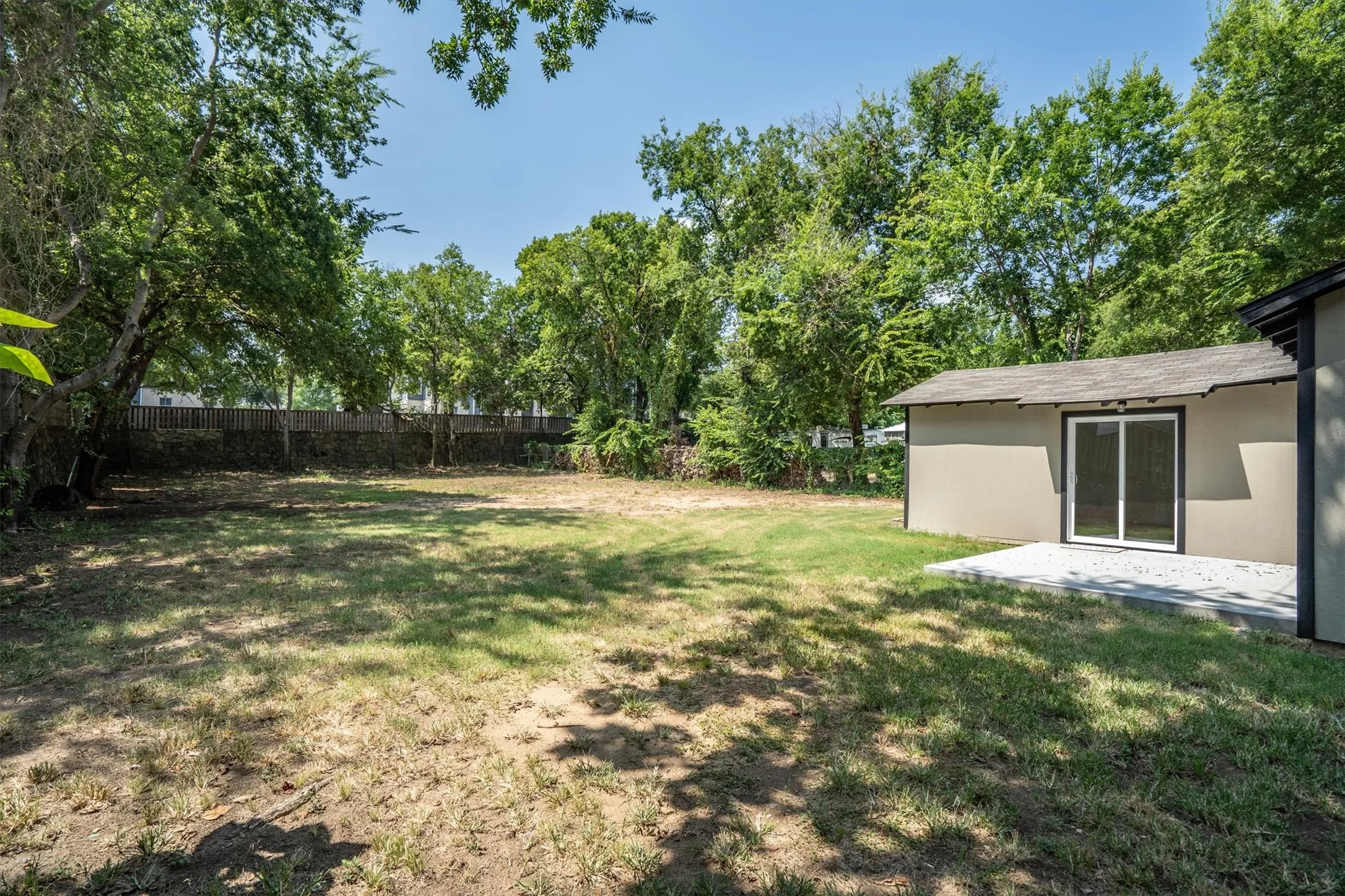 Single Family Residence For Rent in Denton County , 112 Inman Street, Denton, Texas 76205, 3 Bedroom, 2 Bathroom, Garage spaces, 1,520 Sqft, built in 1950, mls#21395628, Real Estate Agent in Denton, Homes For Rent in Denton county, Homes For Rent in Denton, Realtor in Denton Texas, Real Estate Brokerage Independent Realty Texas, Luminita Cordes Realtor