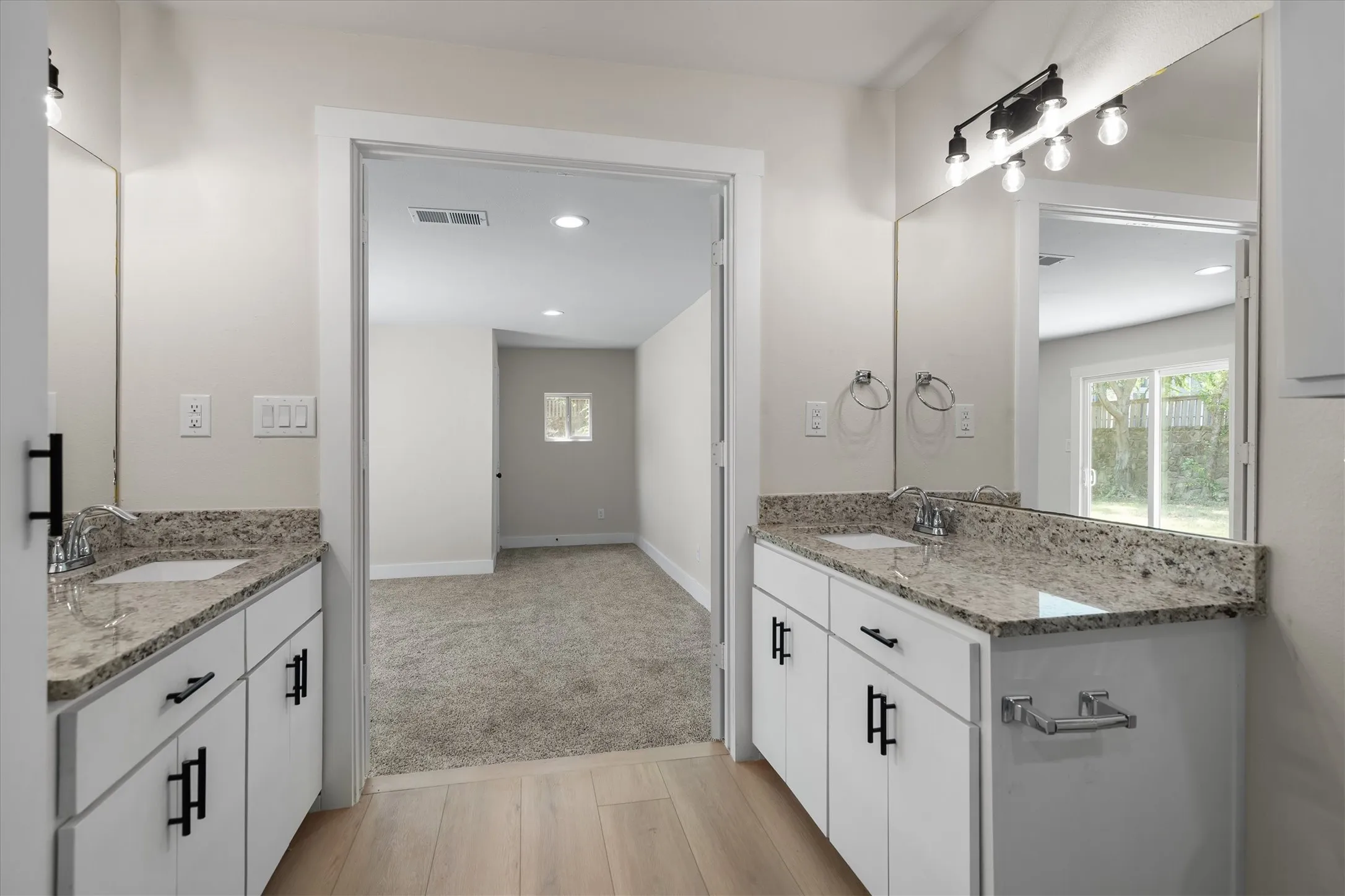 Single Family Residence For Rent in Denton County , 112 Inman Street, Denton, Texas 76205, 3 Bedroom, 2 Bathroom, Garage spaces, 1,520 Sqft, built in 1950, mls#21395628, Real Estate Agent in Denton, Homes For Rent in Denton county, Homes For Rent in Denton, Realtor in Denton Texas, Real Estate Brokerage Independent Realty Texas, Luminita Cordes Realtor