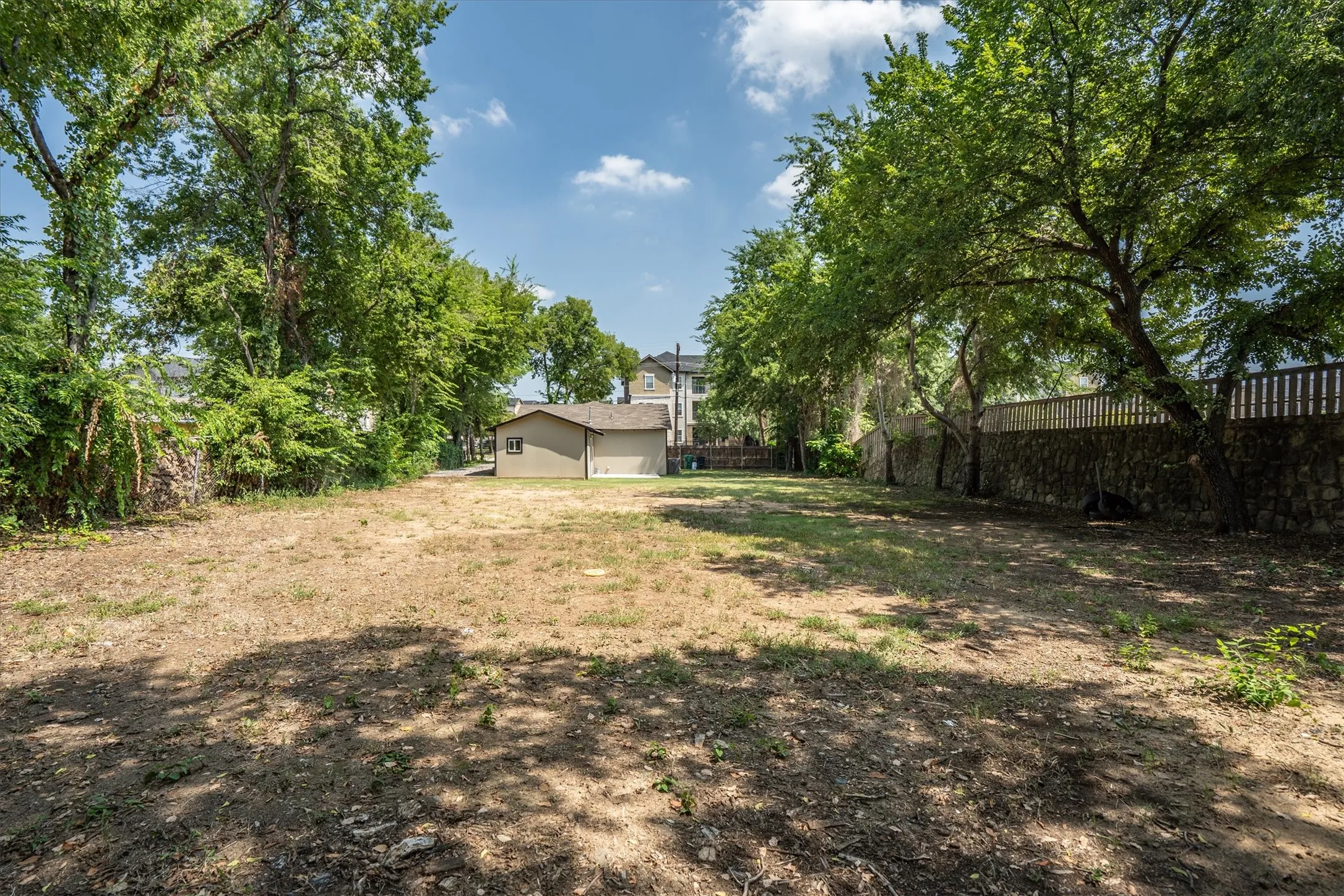 Single Family Residence For Rent in Denton County , 112 Inman Street, Denton, Texas 76205, 3 Bedroom, 2 Bathroom, Garage spaces, 1,520 Sqft, built in 1950, mls#21395628, Real Estate Agent in Denton, Homes For Rent in Denton county, Homes For Rent in Denton, Realtor in Denton Texas, Real Estate Brokerage Independent Realty Texas, Luminita Cordes Realtor
