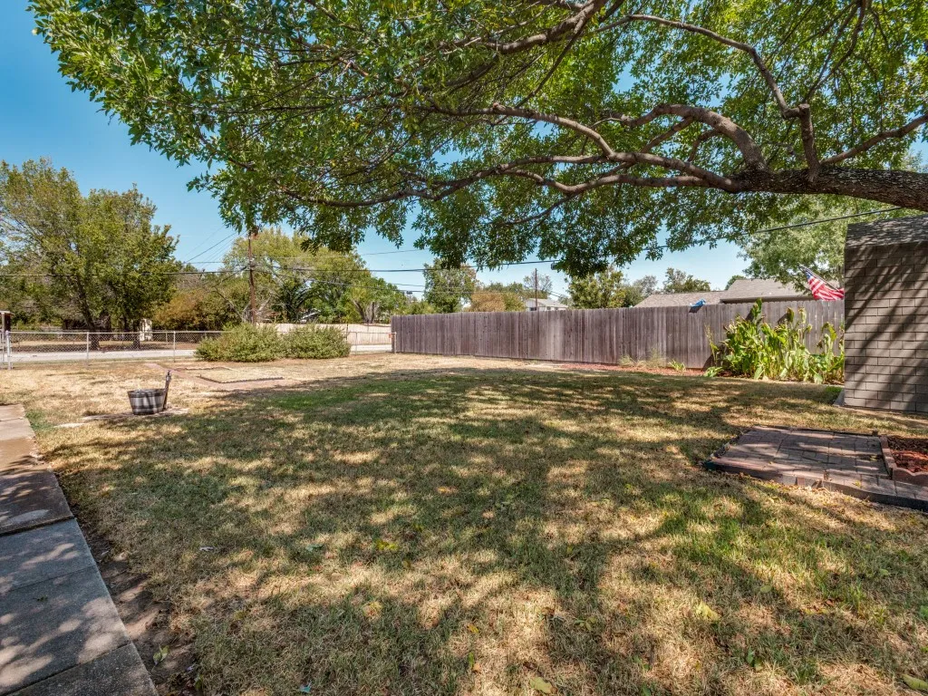 Single Family Residence For Sale in Tarrant County , 5020 Susan Lee Lane, North Richland Hills, Texas 76180, 3 Bedroom, 2 Bathroom, 2 Garage spaces, 1,449 Sqft, built in 1958, mls#21391906, Real Estate Agent in North Richland Hills, Homes For Sale in Tarrant county, Homes For Sale in North Richland Hills, Realtor in North Richland Hills Texas, Real Estate Brokerage Independent Realty Texas, Luminita Cordes Realtor