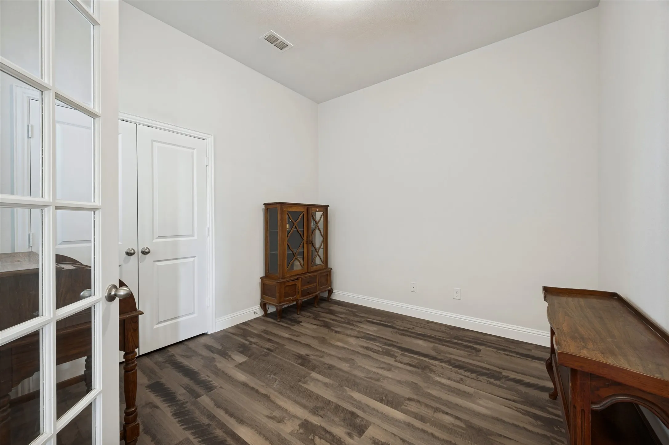 Single Family Residence For Sale in Denton County , 3706 Ranchers Ridge, Krum, Texas 76249, 3 Bedroom, 2 Bathroom, 2 Garage spaces, 2,181 Sqft, built in 2019, mls#21393098, Real Estate Agent in Krum, Homes For Sale in Denton county, Homes For Sale in Krum, Realtor in Krum Texas, Real Estate Brokerage Independent Realty Texas, Luminita Cordes Realtor