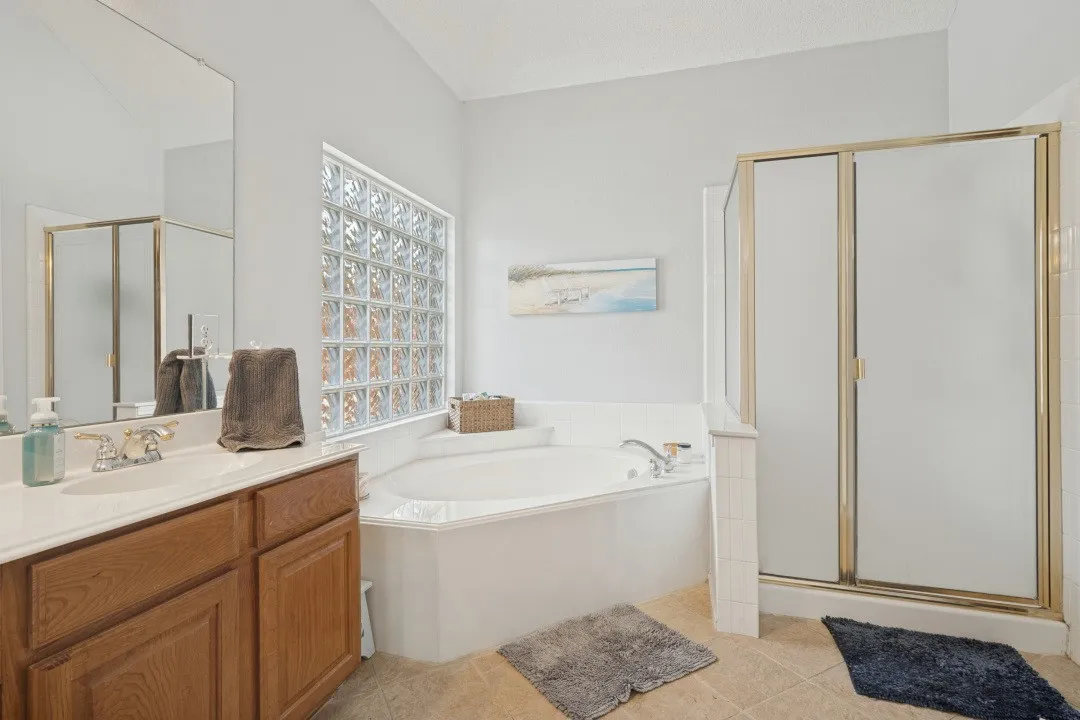 Single Family Residence For Sale in Dallas County , 4914 Petersburg Drive, Rowlett, Texas 75088, 3 Bedroom, 2 Bathroom, 2 Garage spaces, 2,153 Sqft, built in 1999, mls#21395500, Real Estate Agent in Rowlett, Homes For Sale in Dallas county, Homes For Sale in Rowlett, Realtor in Rowlett Texas, Real Estate Brokerage Independent Realty Texas, Luminita Cordes Realtor