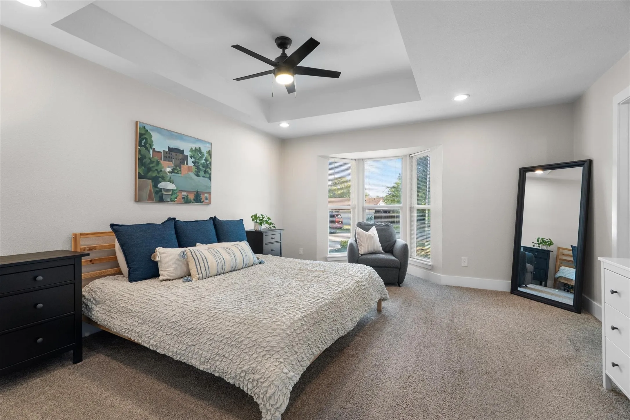 Single Family Residence For Sale in Dallas County , 805 NW 14th Street, Grand Prairie, Texas 75050, 4 Bedroom, 3 Bathroom, 1 Garage spaces, 2,404 Sqft, built in 1956, mls#21395112, Real Estate Agent in Grand Prairie, Homes For Sale in Dallas county, Homes For Sale in Grand Prairie, Realtor in Grand Prairie Texas, Real Estate Brokerage Independent Realty Texas, Luminita Cordes Realtor