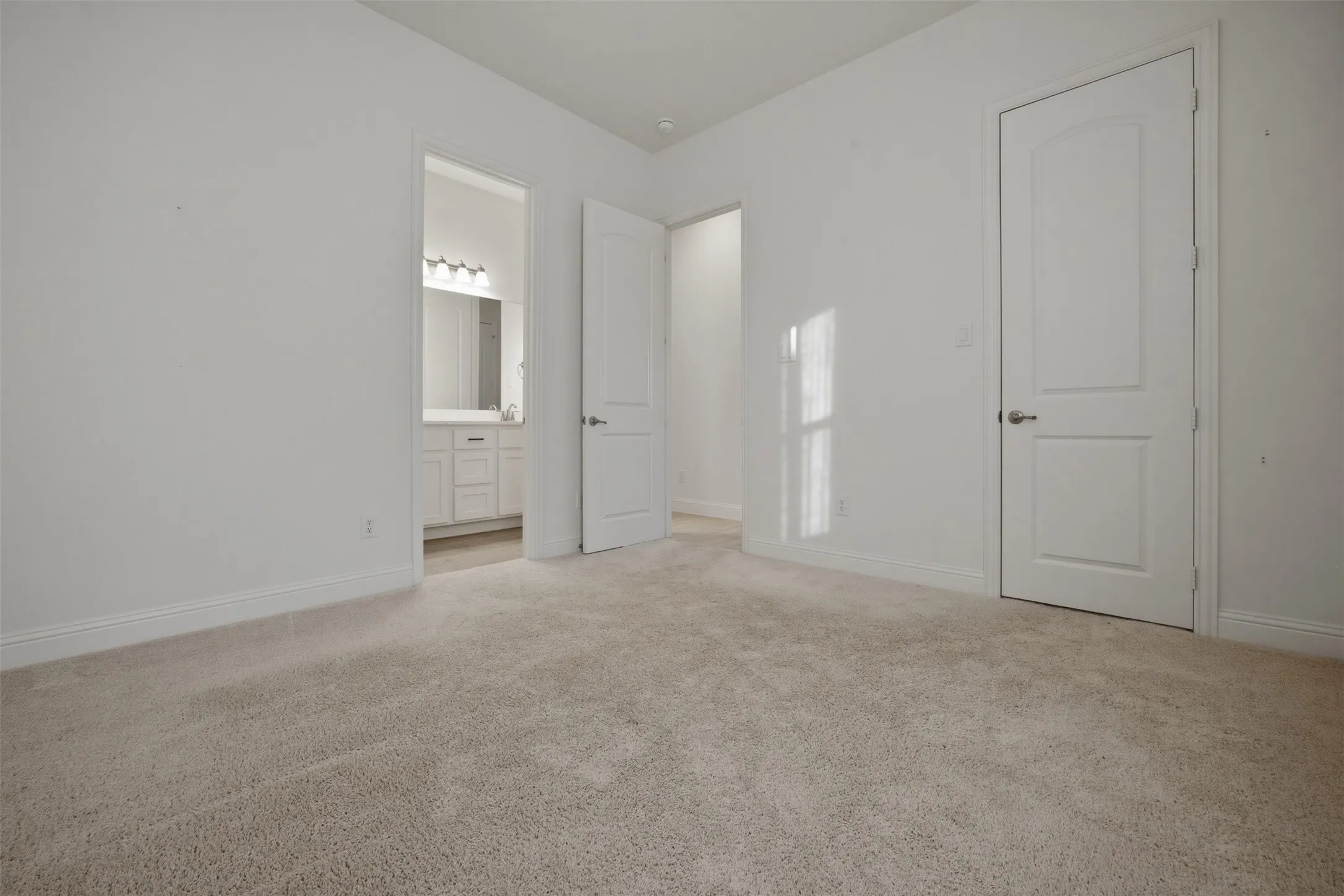 Single Family Residence For Sale in Kaufman County , 208 Sequoia Drive, Forney, Texas 75126, 4 Bedroom, 4 Bathroom, 3 Garage spaces, 2,933 Sqft, built in 2021, mls#21395683, Real Estate Agent in Forney, Homes For Sale in Kaufman county, Homes For Sale in Forney, Realtor in Forney Texas, Real Estate Brokerage Independent Realty Texas, Luminita Cordes Realtor
