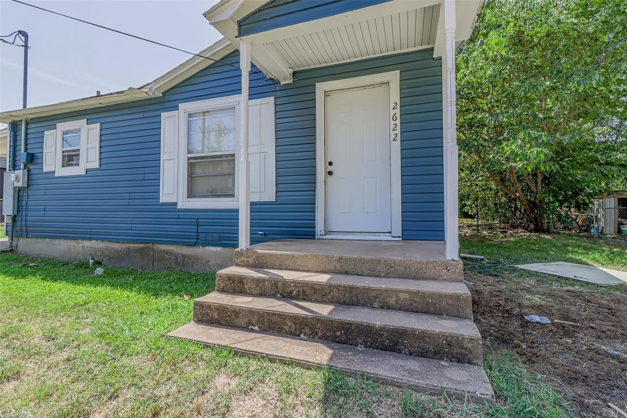 Single Family Residence For Sale in Grayson County , 2622 W Johnson Street, Denison, Texas 75020, 2 Bedroom, 1 Bathroom, Garage spaces, 899 Sqft, built in 1940, mls#21395974, Real Estate Agent in Denison, Homes For Sale in Grayson county, Homes For Sale in Denison, Realtor in Denison Texas, Real Estate Brokerage Independent Realty Texas, Luminita Cordes Realtor