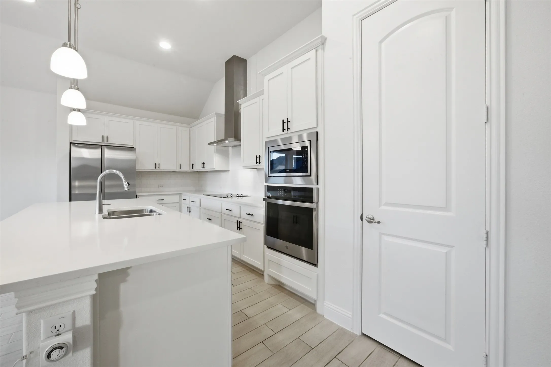Single Family Residence For Rent in Kaufman County , 208 Sequoia Drive, Forney, Texas 75126, 4 Bedroom, 4 Bathroom, 3 Garage spaces, 2,933 Sqft, built in 2021, mls#21395686, Real Estate Agent in Forney, Homes For Rent in Kaufman county, Homes For Rent in Forney, Realtor in Forney Texas, Real Estate Brokerage Independent Realty Texas, Luminita Cordes Realtor