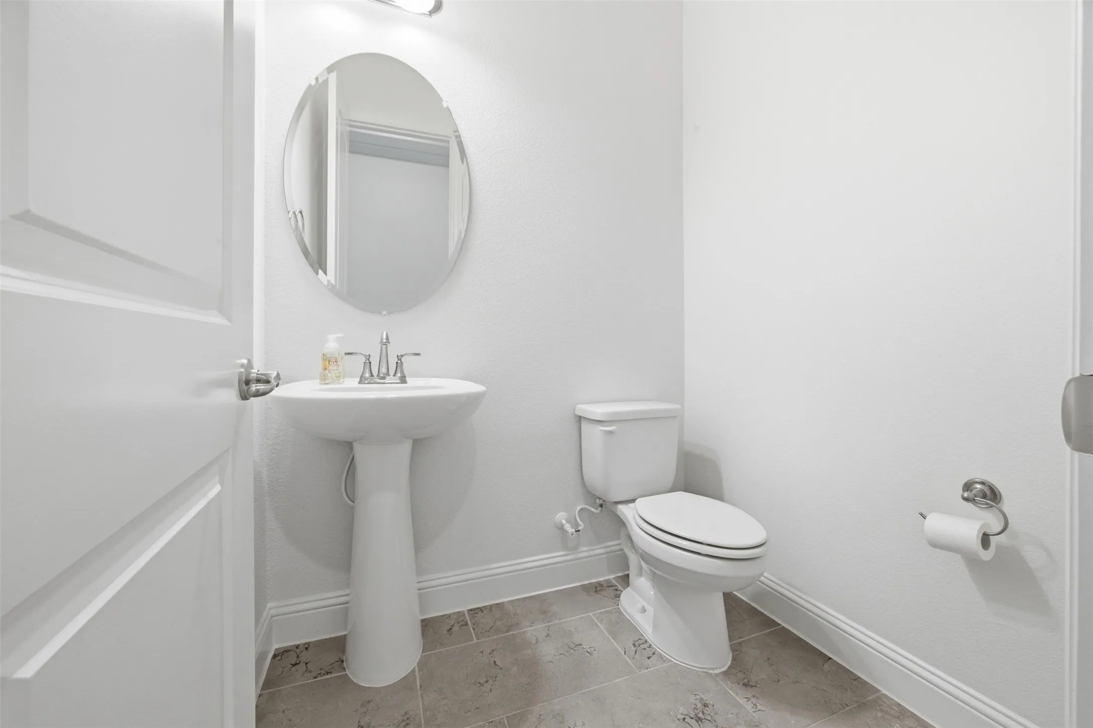 Single Family Residence For Rent in Kaufman County , 208 Sequoia Drive, Forney, Texas 75126, 4 Bedroom, 4 Bathroom, 3 Garage spaces, 2,933 Sqft, built in 2021, mls#21395686, Real Estate Agent in Forney, Homes For Rent in Kaufman county, Homes For Rent in Forney, Realtor in Forney Texas, Real Estate Brokerage Independent Realty Texas, Luminita Cordes Realtor