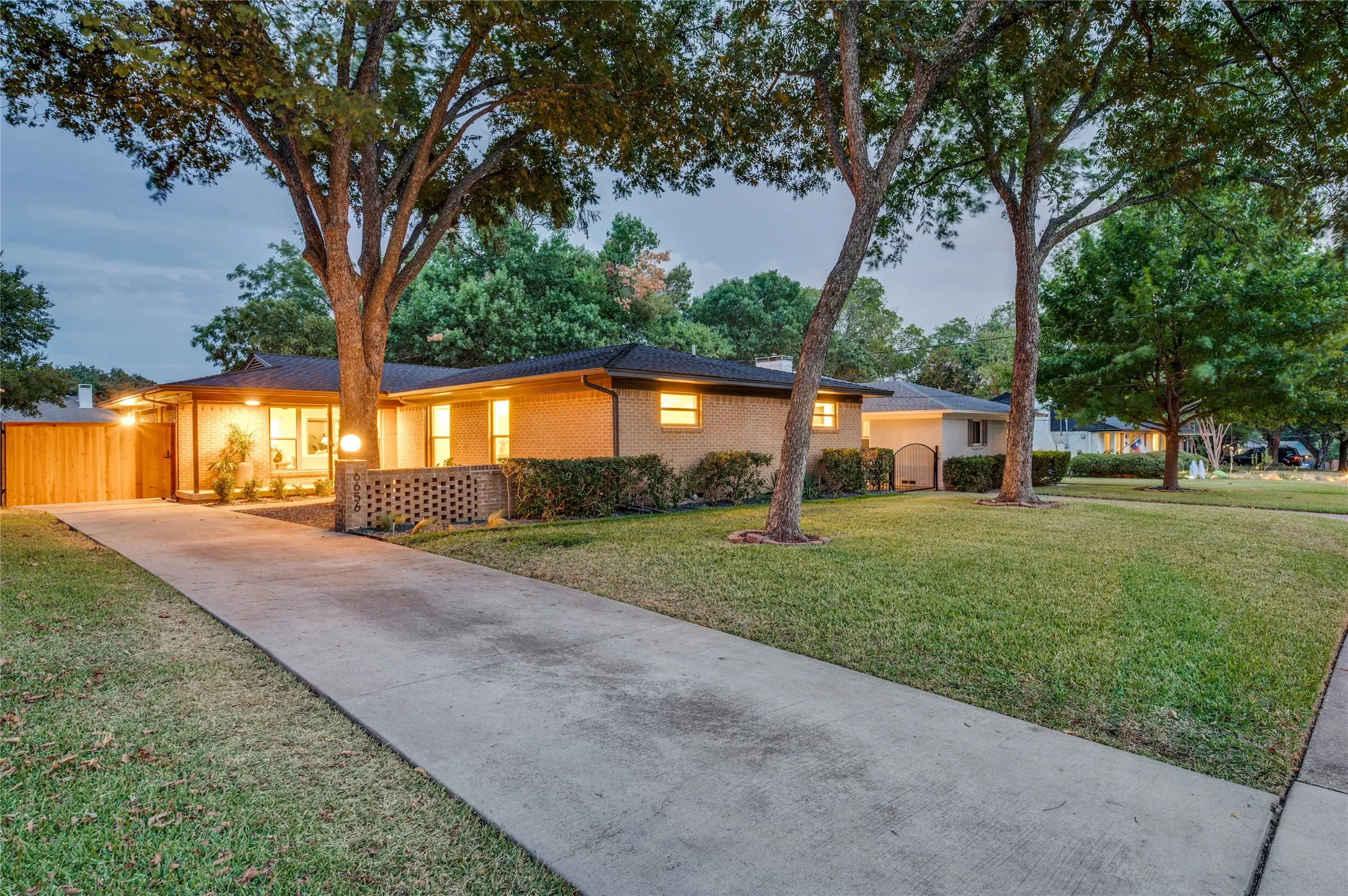 Single Family Residence For Sale
