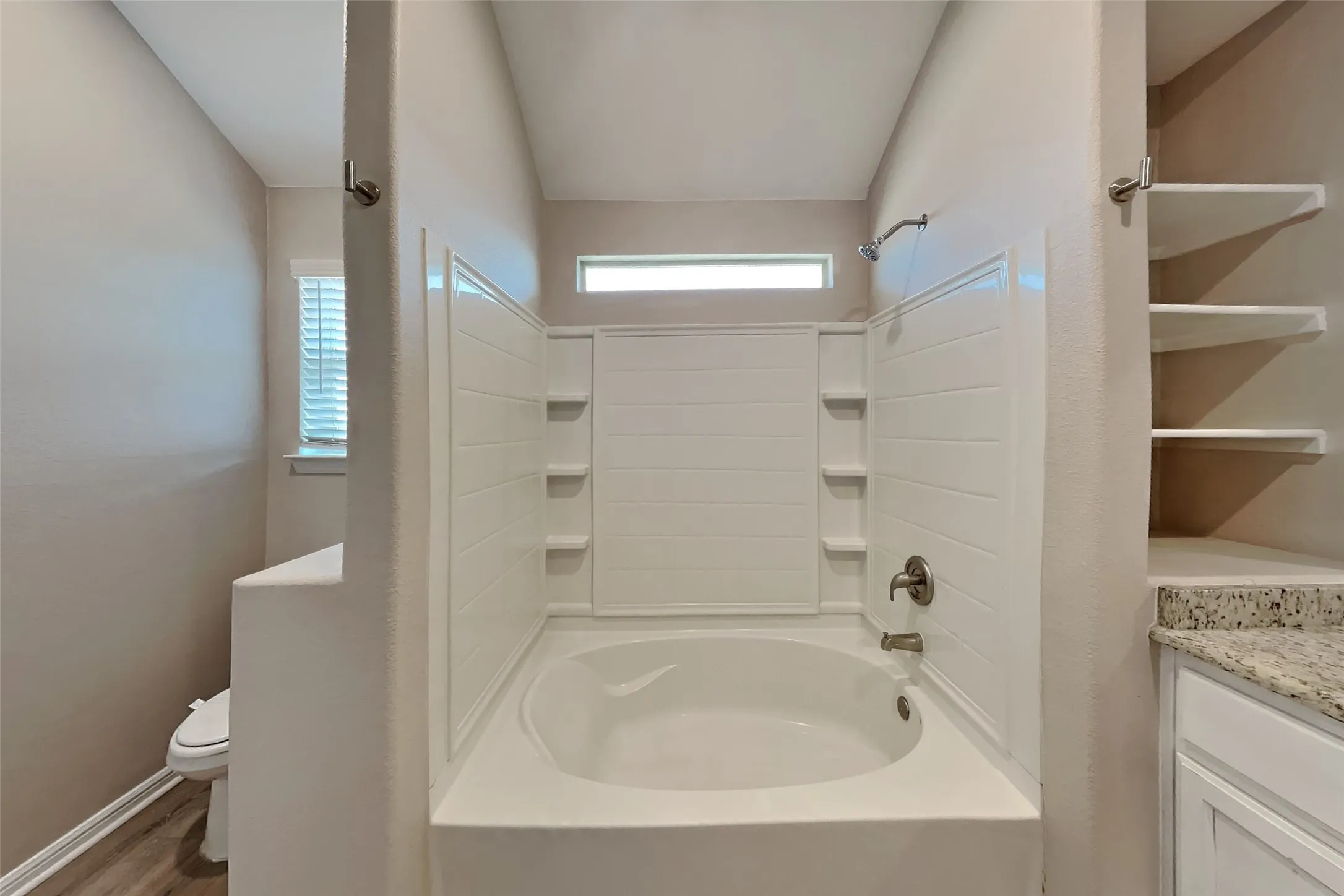 Single Family Residence For Rent in Tarrant County , 9316 Castorian Drive, Fort Worth, Texas 76131, 4 Bedroom, 2 Bathroom, 2 Garage spaces, 1,792 Sqft, built in 2019, mls#21395989, Real Estate Agent in Fort Worth, Homes For Rent in Tarrant county, Homes For Rent in Fort Worth, Realtor in Fort Worth Texas, Real Estate Brokerage Independent Realty Texas, Luminita Cordes Realtor