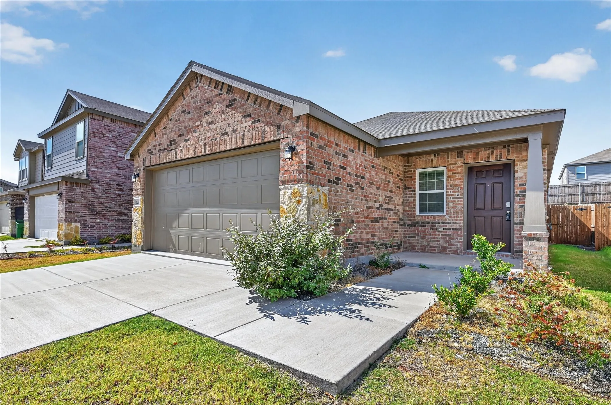 Single Family Residence For Rent in Kaufman County , 1005 Clear Dusk Lane, Forney, Texas 75126, 4 Bedroom, 2 Bathroom, 2 Garage spaces, 1,560 Sqft, built in 2024, mls#21395546, Real Estate Agent in Forney, Homes For Rent in Kaufman county, Homes For Rent in Forney, Realtor in Forney Texas, Real Estate Brokerage Independent Realty Texas, Luminita Cordes Realtor