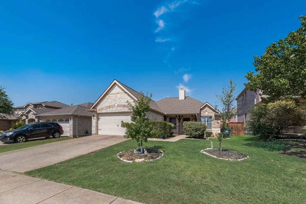 Single Family Residence For Rent