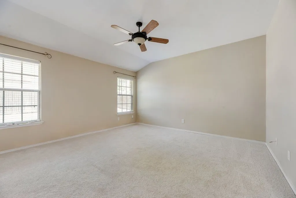 Single Family Residence For Rent in Denton County , 2677 Calmwater Drive, Little Elm, Texas 75068, 3 Bedroom, 2 Bathroom, 2 Garage spaces, 1,571 Sqft, built in 2005, mls#21395955, Real Estate Agent in Little Elm, Homes For Rent in Denton county, Homes For Rent in Little Elm, Realtor in Little Elm Texas, Real Estate Brokerage Independent Realty Texas, Luminita Cordes Realtor