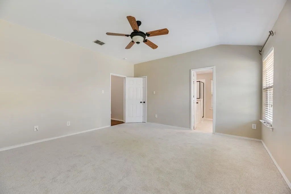 Single Family Residence For Rent in Denton County , 2677 Calmwater Drive, Little Elm, Texas 75068, 3 Bedroom, 2 Bathroom, 2 Garage spaces, 1,571 Sqft, built in 2005, mls#21395955, Real Estate Agent in Little Elm, Homes For Rent in Denton county, Homes For Rent in Little Elm, Realtor in Little Elm Texas, Real Estate Brokerage Independent Realty Texas, Luminita Cordes Realtor