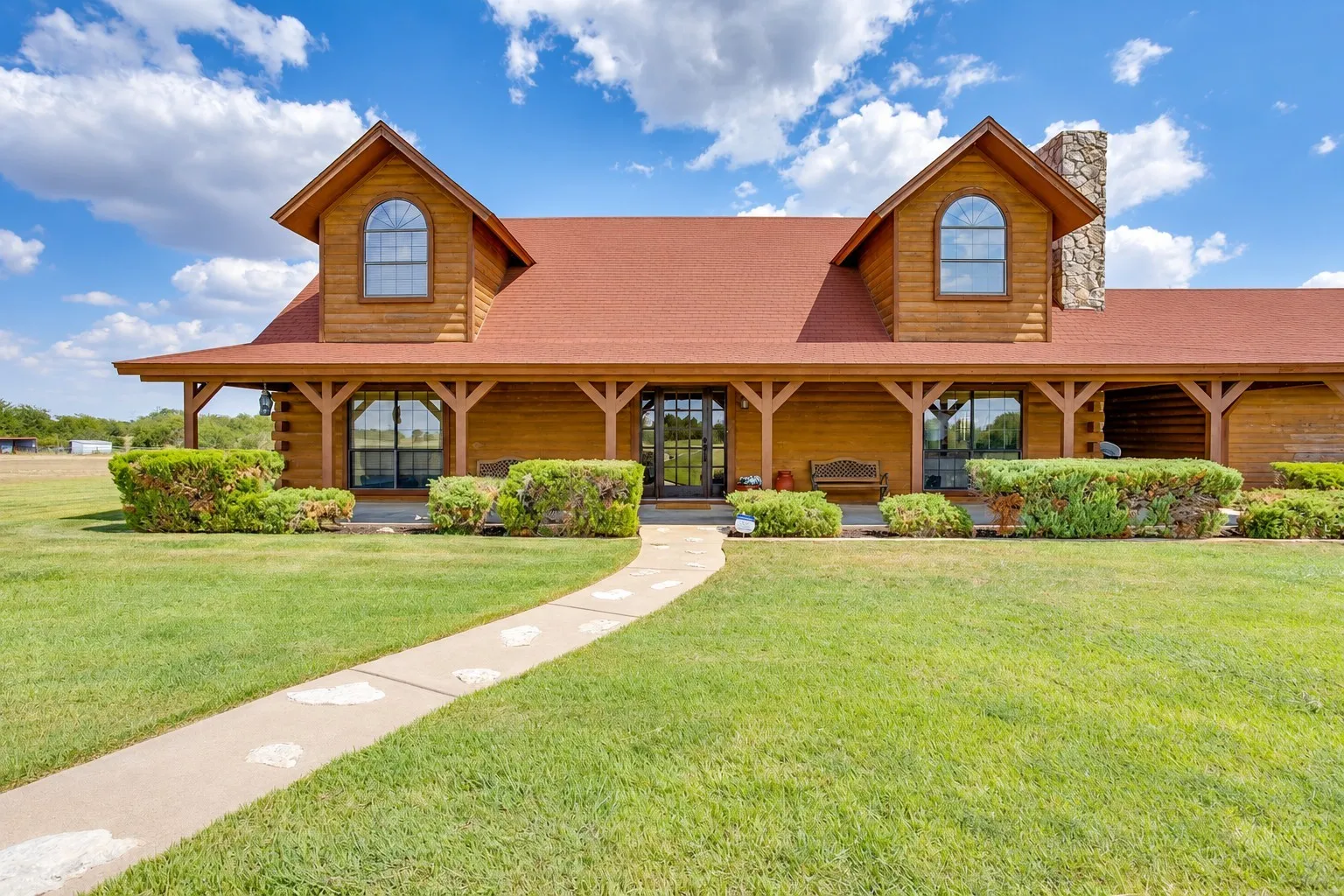 Farm For Sale in Johnson County , 5900 County Road 1229, Godley, Texas 76044, 3 Bedroom, 3 Bathroom, 2 Garage spaces, 2,748 Sqft, built in 2004, mls#21378449, Real Estate Agent in Godley, Homes For Sale in Johnson county, Homes For Sale in Godley, Realtor in Godley Texas, Real Estate Brokerage Independent Realty Texas, Luminita Cordes Realtor