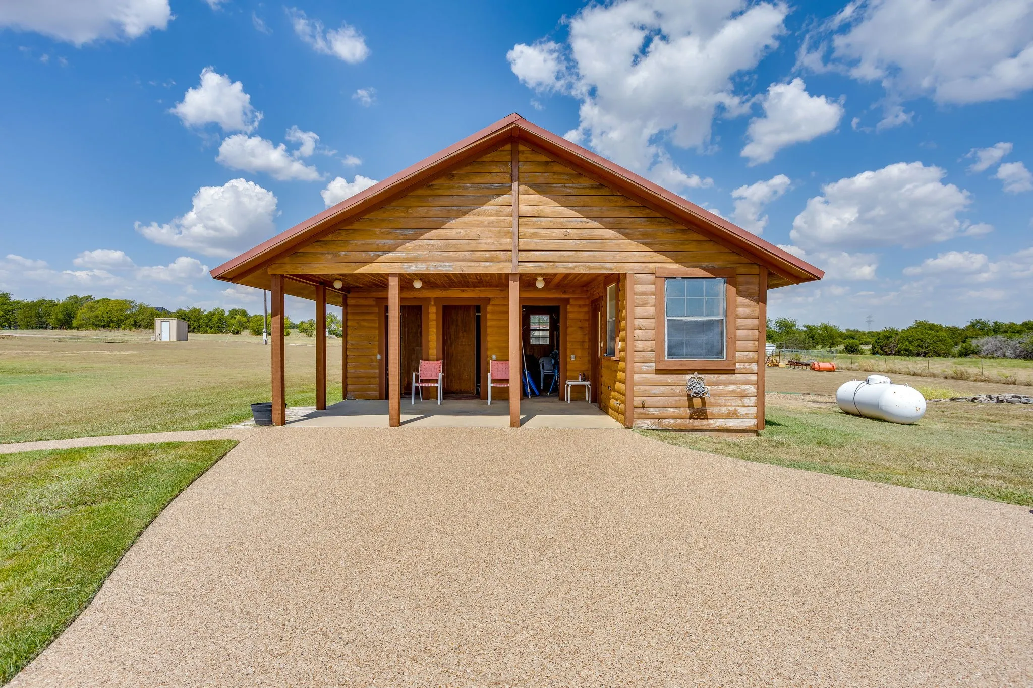 Farm For Sale in Johnson County , 5900 County Road 1229, Godley, Texas 76044, 3 Bedroom, 3 Bathroom, 2 Garage spaces, 2,748 Sqft, built in 2004, mls#21378449, Real Estate Agent in Godley, Homes For Sale in Johnson county, Homes For Sale in Godley, Realtor in Godley Texas, Real Estate Brokerage Independent Realty Texas, Luminita Cordes Realtor