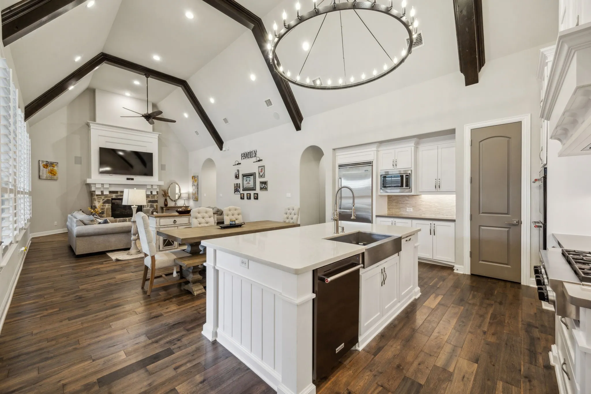 Single Family Residence For Sale in Denton County , 4401 Jasmine Way, Prosper, Texas 75078, 4 Bedroom, 5 Bathroom, 3 Garage spaces, 3,711 Sqft, built in 2016, mls#21393634, Real Estate Agent in Prosper, Homes For Sale in Denton county, Homes For Sale in Prosper, Realtor in Prosper Texas, Real Estate Brokerage Independent Realty Texas, Luminita Cordes Realtor