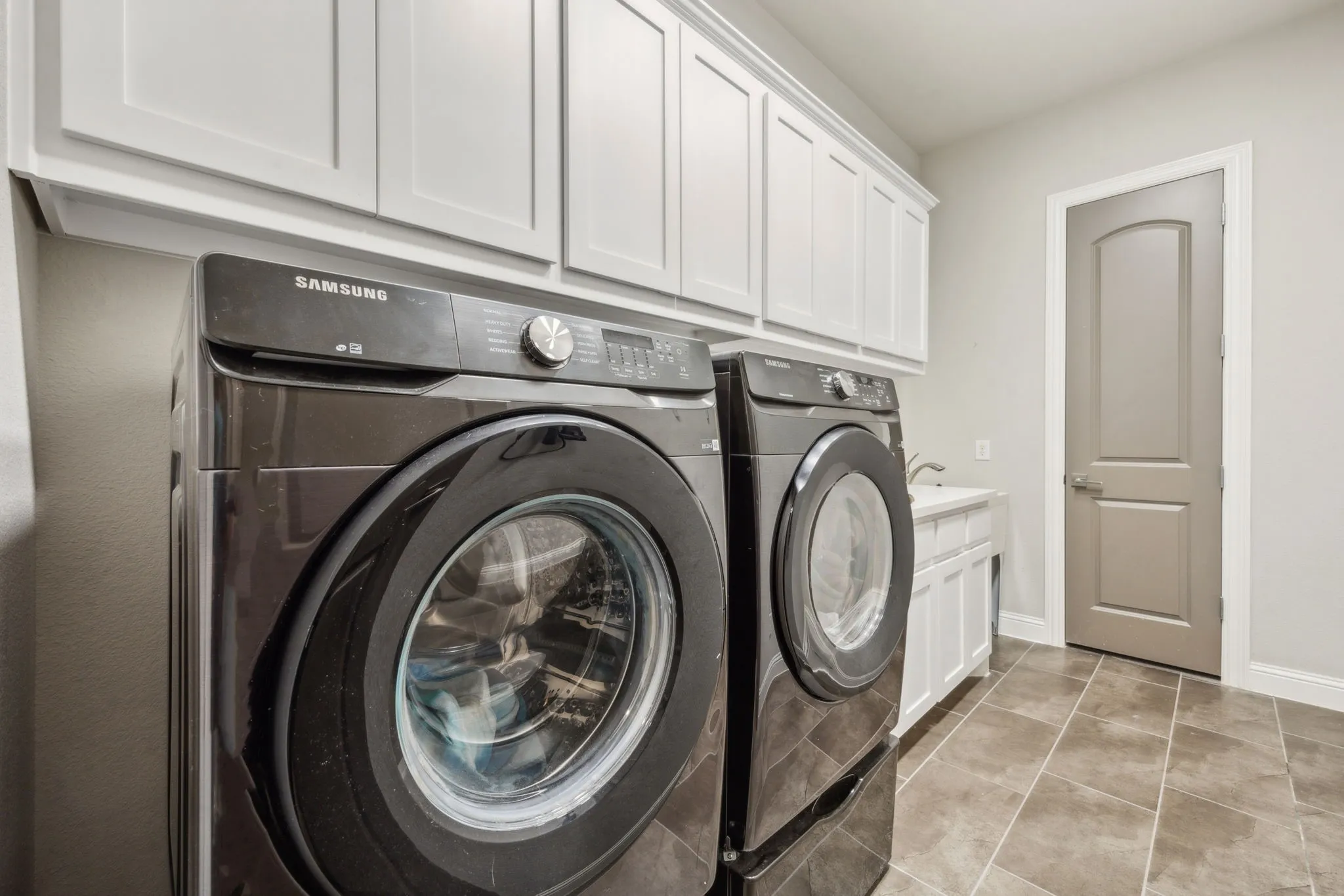 Single Family Residence For Sale in Denton County , 4401 Jasmine Way, Prosper, Texas 75078, 4 Bedroom, 5 Bathroom, 3 Garage spaces, 3,711 Sqft, built in 2016, mls#21393634, Real Estate Agent in Prosper, Homes For Sale in Denton county, Homes For Sale in Prosper, Realtor in Prosper Texas, Real Estate Brokerage Independent Realty Texas, Luminita Cordes Realtor