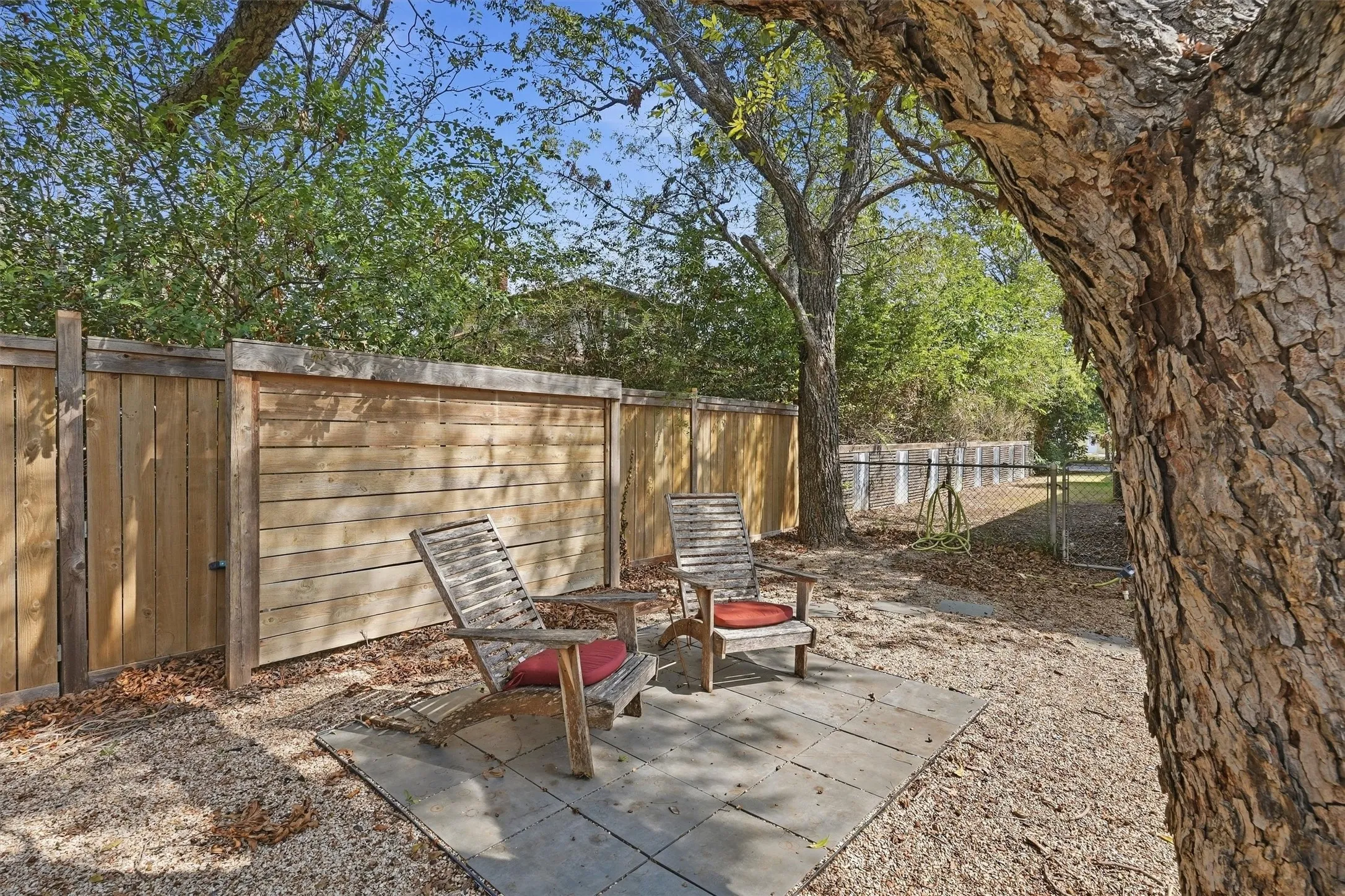Single Family Residence For Sale in Johnson County , 704 Forrest Avenue, Cleburne, Texas 76033, 3 Bedroom, 2 Bathroom, Garage spaces, 1,811 Sqft, built in 1926, mls#21395701, Real Estate Agent in Cleburne, Homes For Sale in Johnson county, Homes For Sale in Cleburne, Realtor in Cleburne Texas, Real Estate Brokerage Independent Realty Texas, Luminita Cordes Realtor