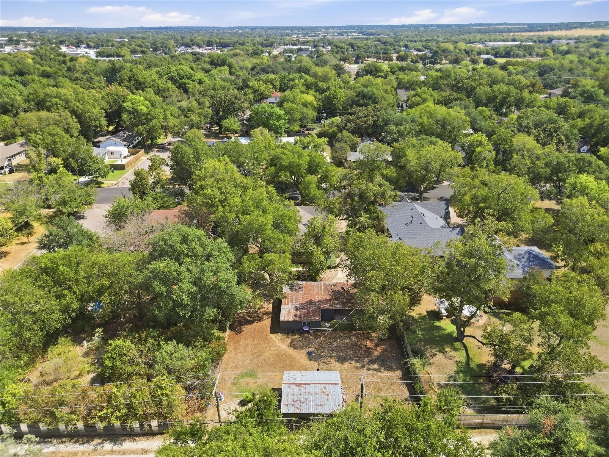 Single Family Residence For Sale in Johnson County , 704 Forrest Avenue, Cleburne, Texas 76033, 3 Bedroom, 2 Bathroom, Garage spaces, 1,811 Sqft, built in 1926, mls#21395701, Real Estate Agent in Cleburne, Homes For Sale in Johnson county, Homes For Sale in Cleburne, Realtor in Cleburne Texas, Real Estate Brokerage Independent Realty Texas, Luminita Cordes Realtor