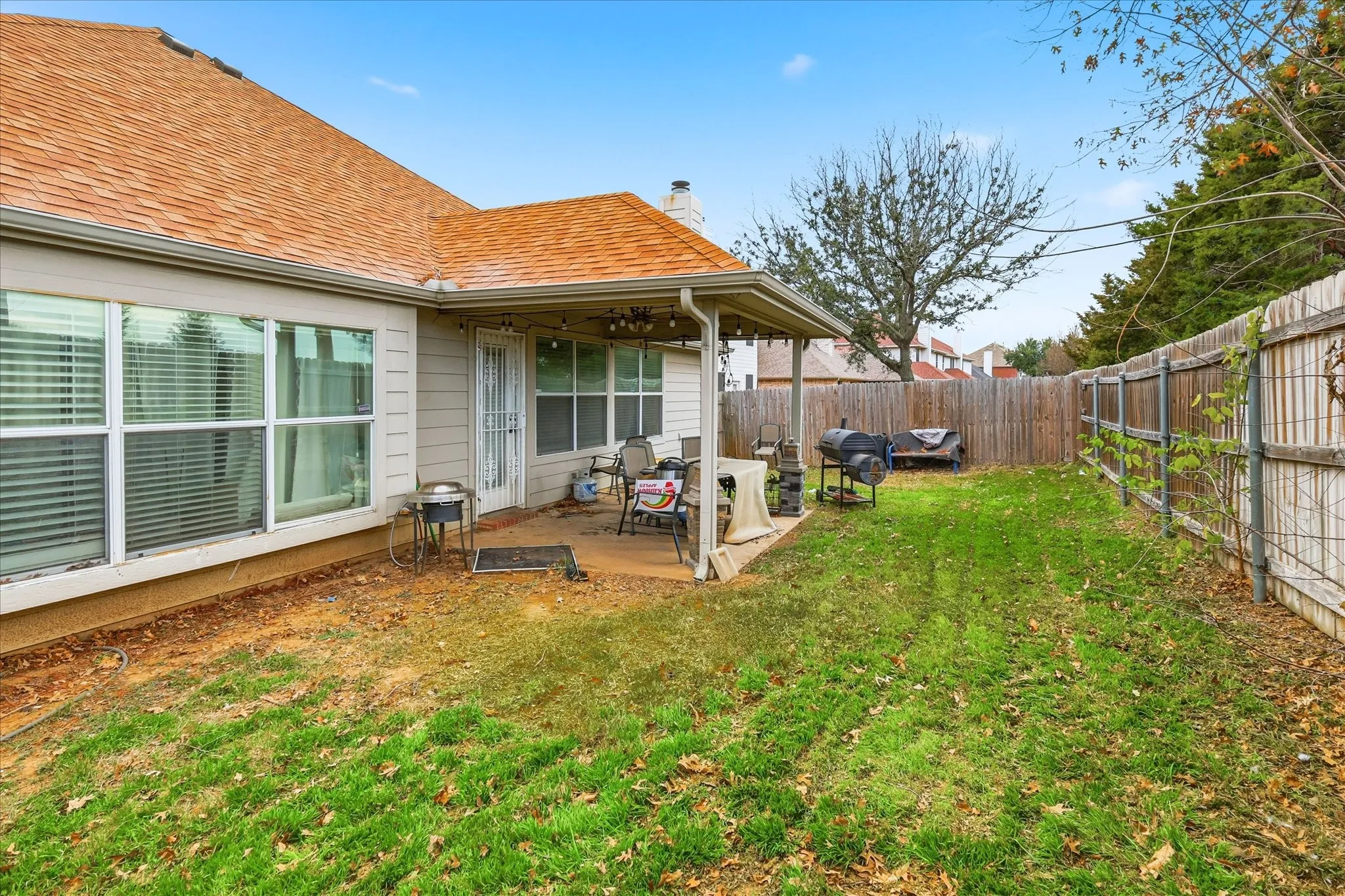 Single Family Residence For Sale in Tarrant County , 5403 Lavaca Road, Grand Prairie, Texas 75052, 4 Bedroom, 2 Bathroom, 2 Garage spaces, 2,236 Sqft, built in 2005, mls#21395982, Real Estate Agent in Grand Prairie, Homes For Sale in Tarrant county, Homes For Sale in Grand Prairie, Realtor in Grand Prairie Texas, Real Estate Brokerage Independent Realty Texas, Luminita Cordes Realtor
