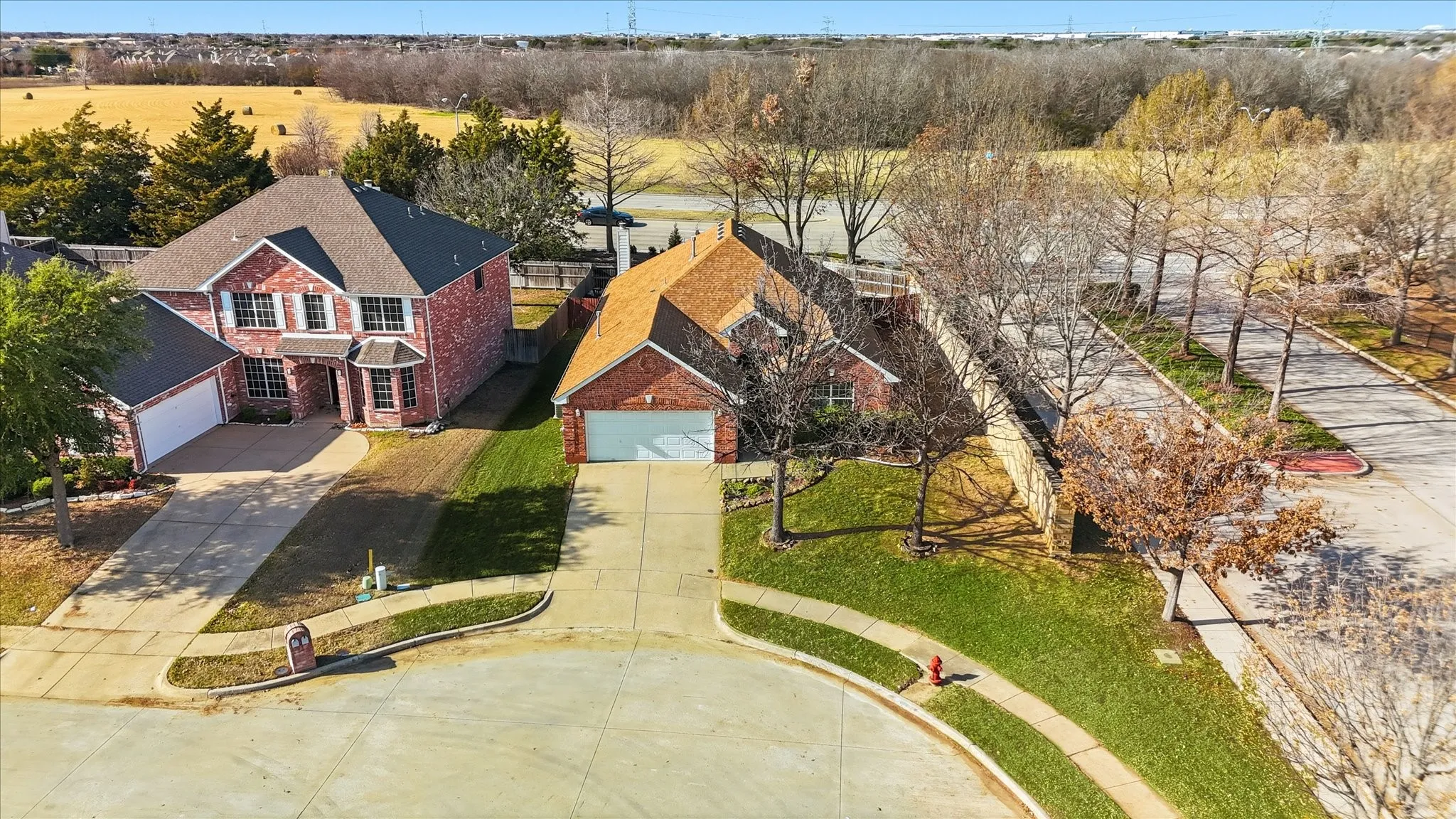 Single Family Residence For Sale in Tarrant County , 5403 Lavaca Road, Grand Prairie, Texas 75052, 4 Bedroom, 2 Bathroom, 2 Garage spaces, 2,236 Sqft, built in 2005, mls#21395982, Real Estate Agent in Grand Prairie, Homes For Sale in Tarrant county, Homes For Sale in Grand Prairie, Realtor in Grand Prairie Texas, Real Estate Brokerage Independent Realty Texas, Luminita Cordes Realtor