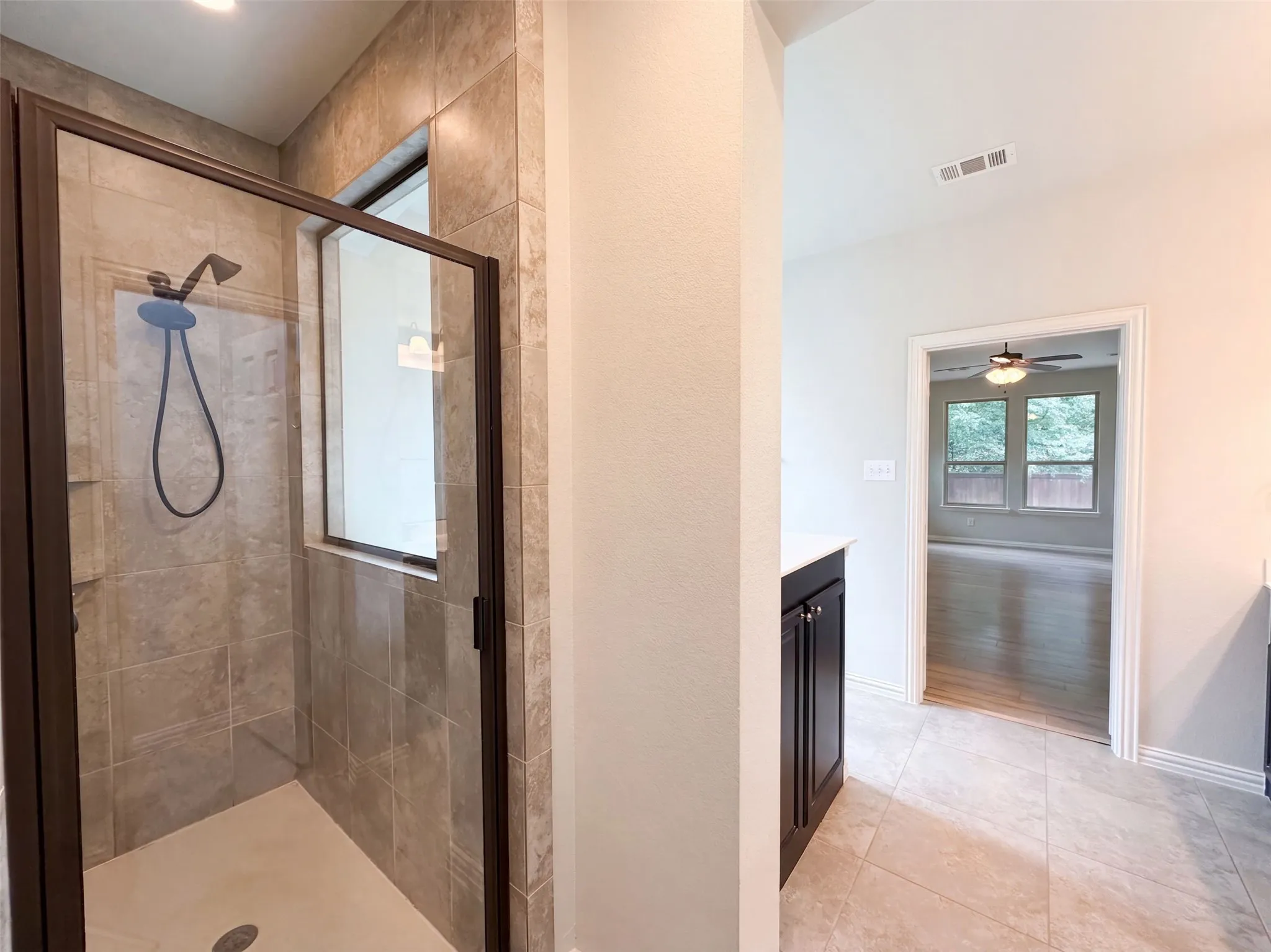Single Family Residence For Sale in Denton County , 9332 Kaitlyn Court, Lantana, Texas 76226, 4 Bedroom, 4 Bathroom, 2 Garage spaces, 3,547 Sqft, built in 2016, mls#21396000, Real Estate Agent in Lantana, Homes For Sale in Denton county, Homes For Sale in Lantana, Realtor in Lantana Texas, Real Estate Brokerage Independent Realty Texas, Luminita Cordes Realtor