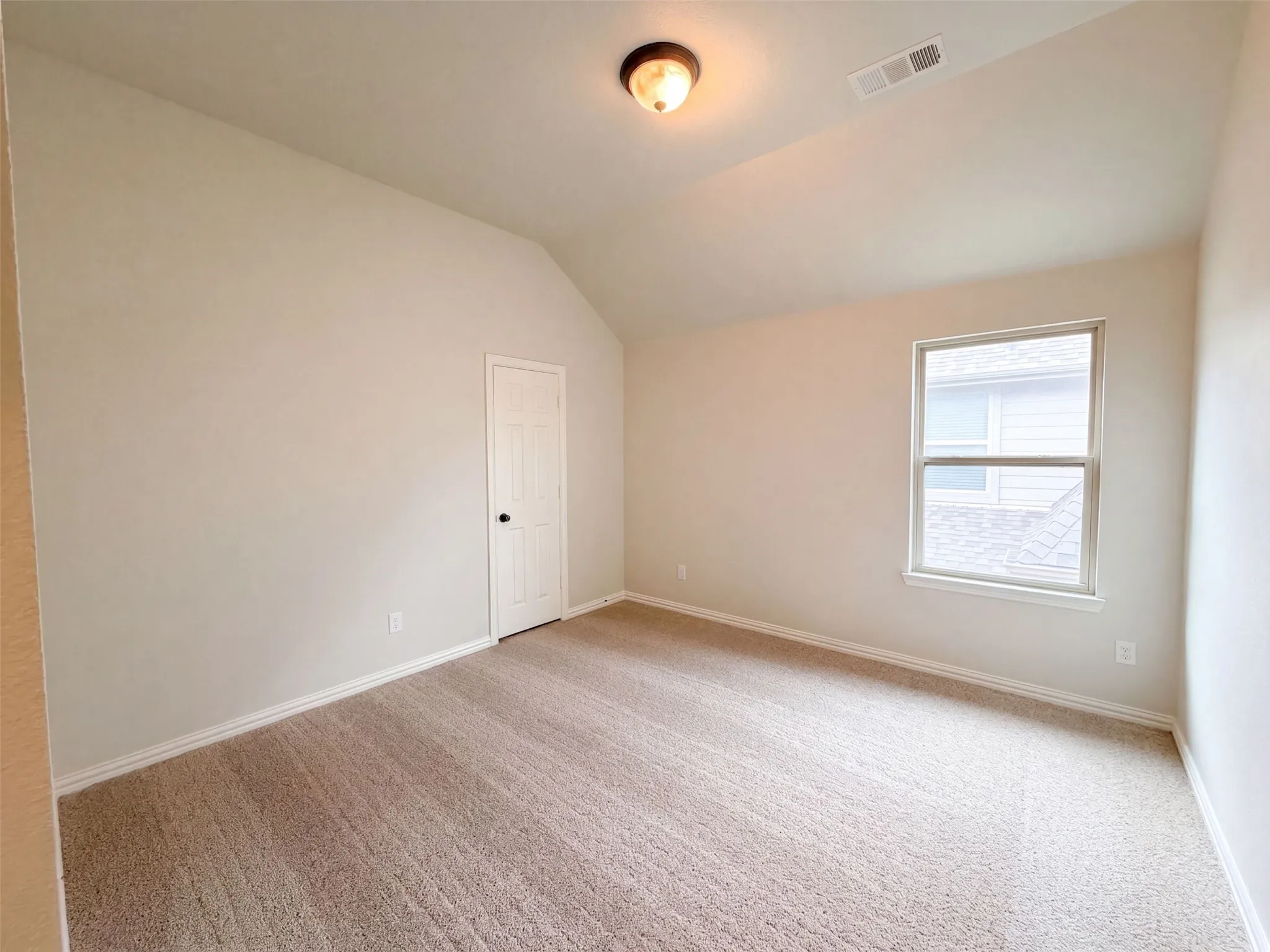 Single Family Residence For Sale in Denton County , 9332 Kaitlyn Court, Lantana, Texas 76226, 4 Bedroom, 4 Bathroom, 2 Garage spaces, 3,547 Sqft, built in 2016, mls#21396000, Real Estate Agent in Lantana, Homes For Sale in Denton county, Homes For Sale in Lantana, Realtor in Lantana Texas, Real Estate Brokerage Independent Realty Texas, Luminita Cordes Realtor