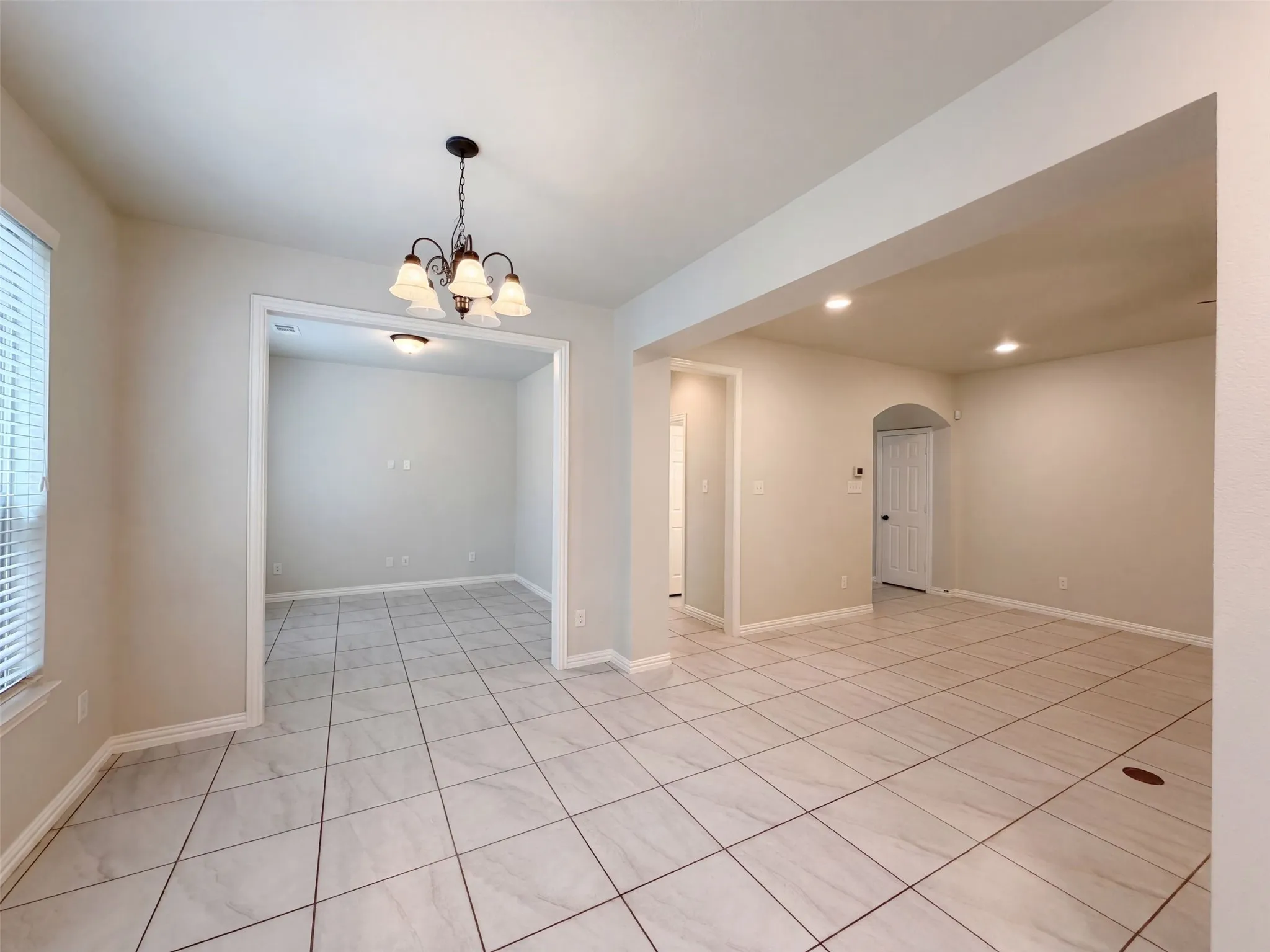 Single Family Residence For Sale in Denton County , 9332 Kaitlyn Court, Lantana, Texas 76226, 4 Bedroom, 4 Bathroom, 2 Garage spaces, 3,547 Sqft, built in 2016, mls#21396000, Real Estate Agent in Lantana, Homes For Sale in Denton county, Homes For Sale in Lantana, Realtor in Lantana Texas, Real Estate Brokerage Independent Realty Texas, Luminita Cordes Realtor