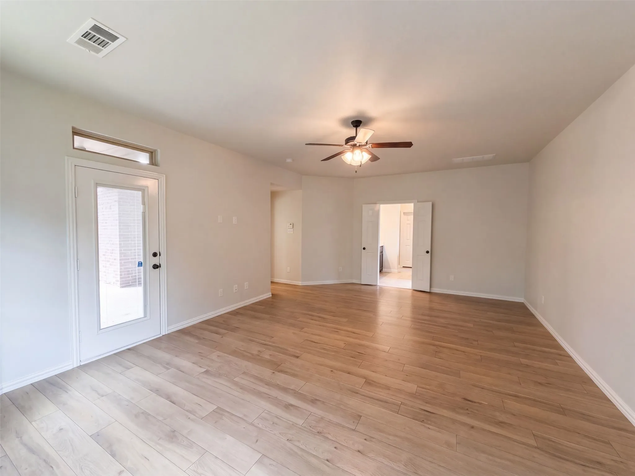 Single Family Residence For Sale in Denton County , 9332 Kaitlyn Court, Lantana, Texas 76226, 4 Bedroom, 4 Bathroom, 2 Garage spaces, 3,547 Sqft, built in 2016, mls#21396000, Real Estate Agent in Lantana, Homes For Sale in Denton county, Homes For Sale in Lantana, Realtor in Lantana Texas, Real Estate Brokerage Independent Realty Texas, Luminita Cordes Realtor