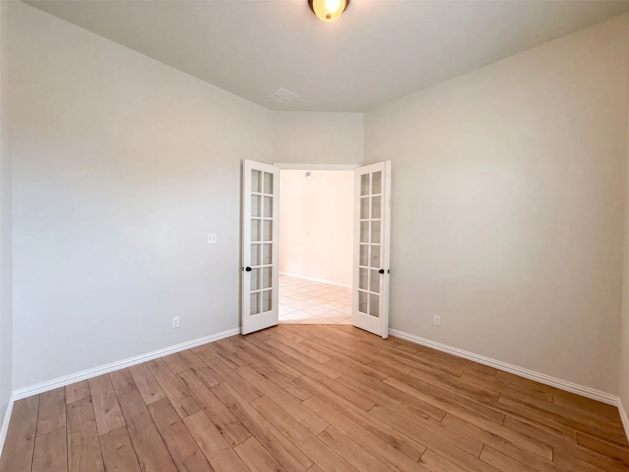 Single Family Residence For Sale in Denton County , 9332 Kaitlyn Court, Lantana, Texas 76226, 4 Bedroom, 4 Bathroom, 2 Garage spaces, 3,547 Sqft, built in 2016, mls#21396000, Real Estate Agent in Lantana, Homes For Sale in Denton county, Homes For Sale in Lantana, Realtor in Lantana Texas, Real Estate Brokerage Independent Realty Texas, Luminita Cordes Realtor