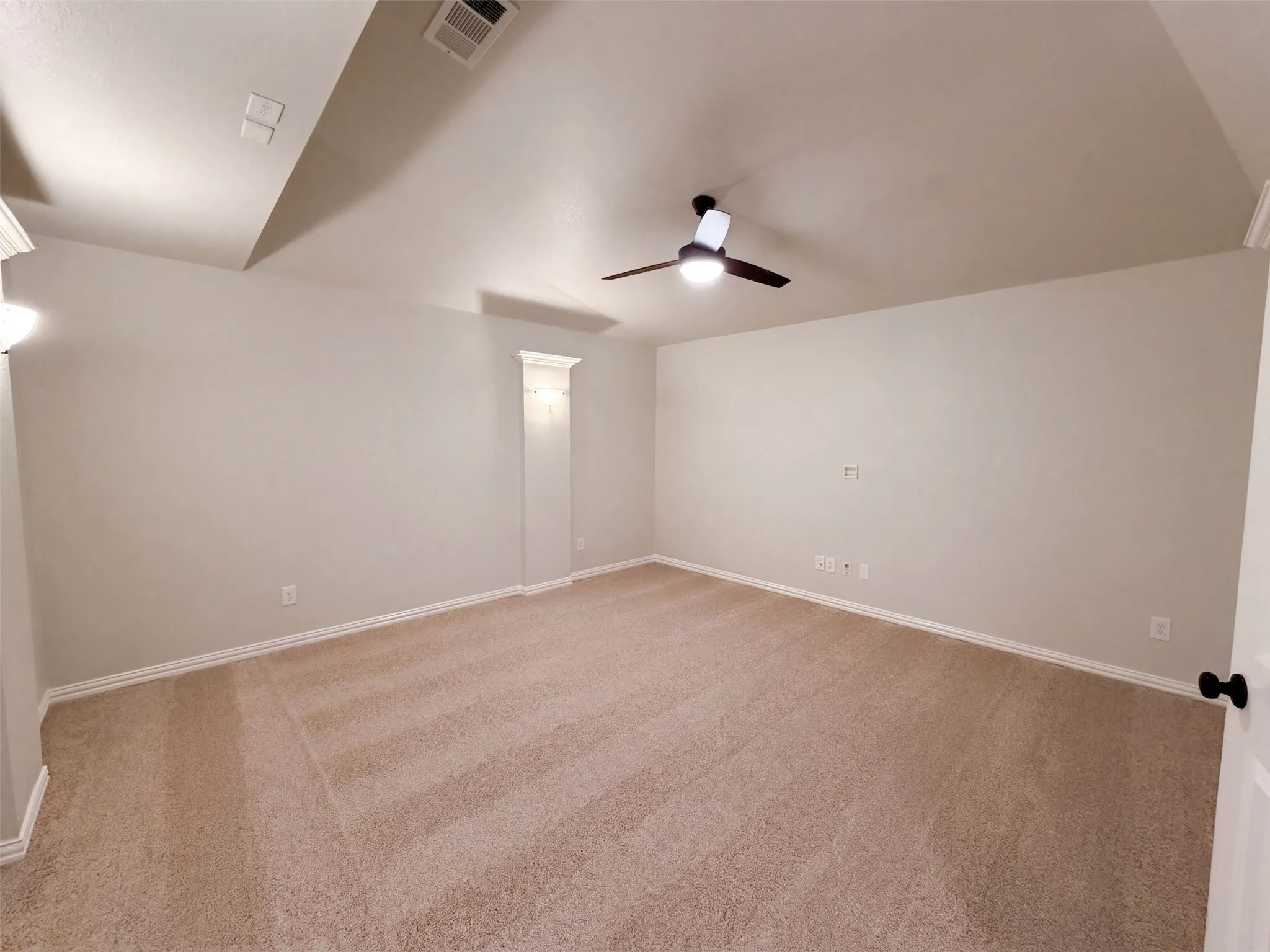 Single Family Residence For Sale in Denton County , 9332 Kaitlyn Court, Lantana, Texas 76226, 4 Bedroom, 4 Bathroom, 2 Garage spaces, 3,547 Sqft, built in 2016, mls#21396000, Real Estate Agent in Lantana, Homes For Sale in Denton county, Homes For Sale in Lantana, Realtor in Lantana Texas, Real Estate Brokerage Independent Realty Texas, Luminita Cordes Realtor