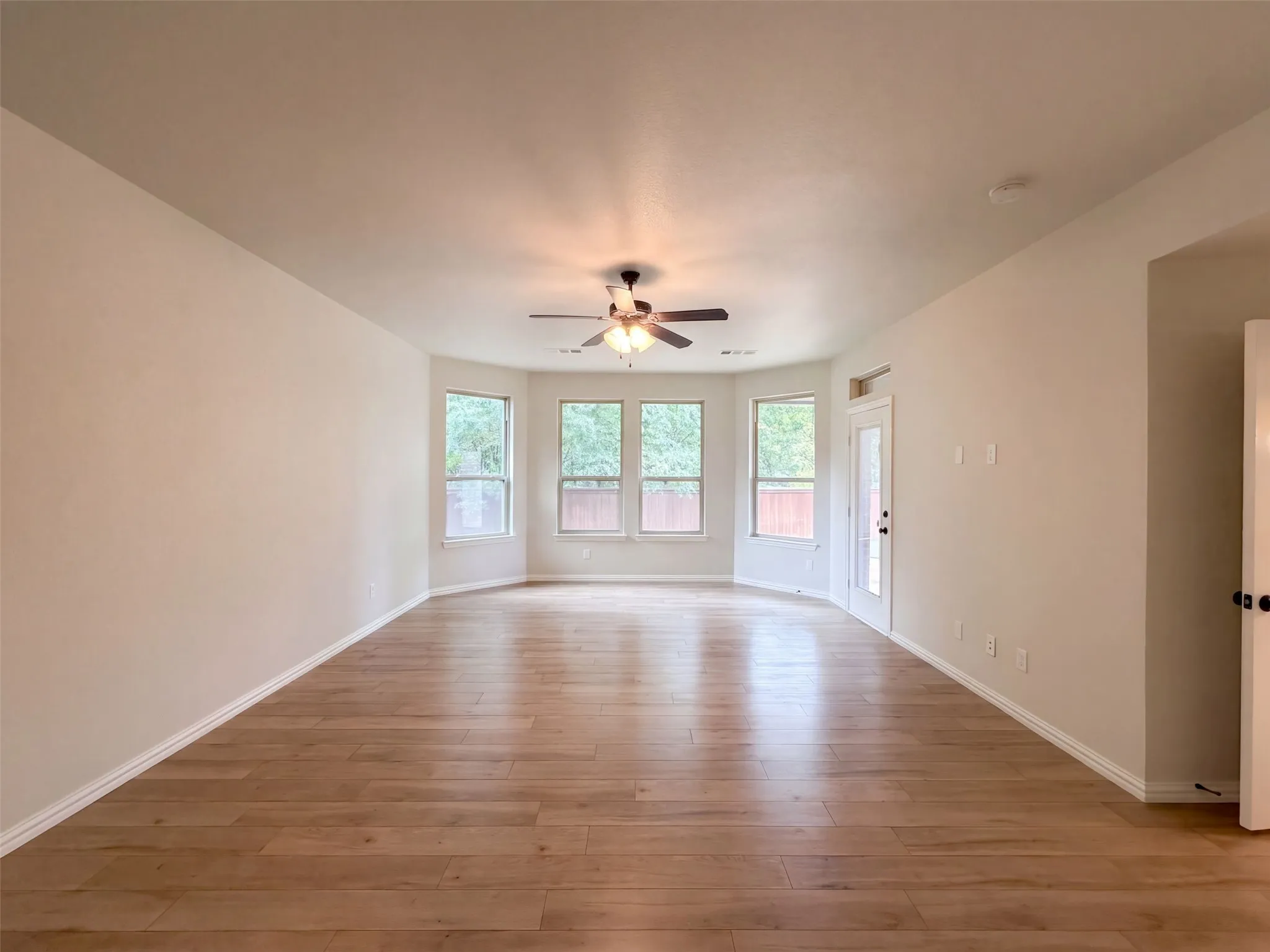 Single Family Residence For Sale in Denton County , 9332 Kaitlyn Court, Lantana, Texas 76226, 4 Bedroom, 4 Bathroom, 2 Garage spaces, 3,547 Sqft, built in 2016, mls#21396000, Real Estate Agent in Lantana, Homes For Sale in Denton county, Homes For Sale in Lantana, Realtor in Lantana Texas, Real Estate Brokerage Independent Realty Texas, Luminita Cordes Realtor
