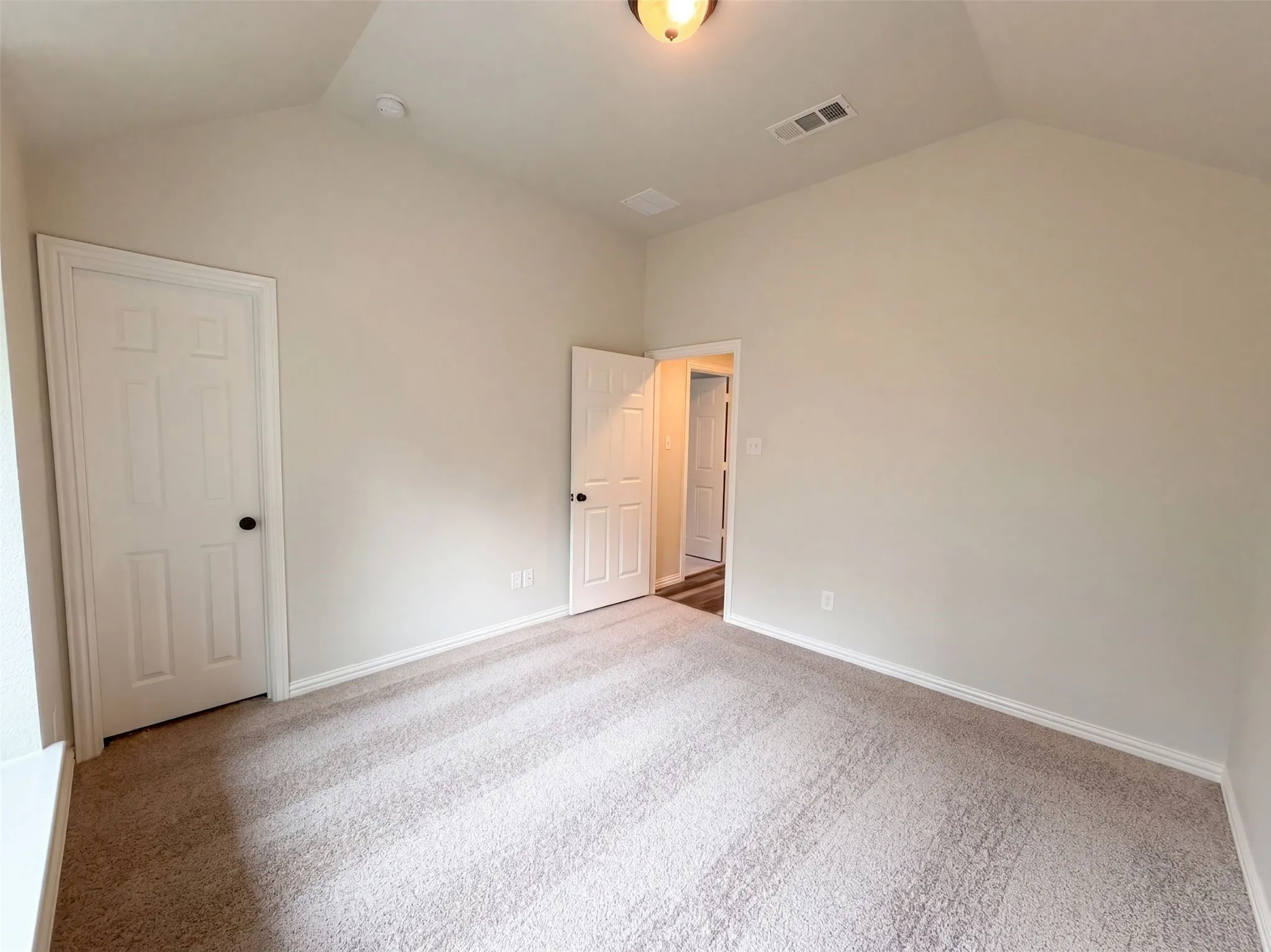 Single Family Residence For Sale in Denton County , 9332 Kaitlyn Court, Lantana, Texas 76226, 4 Bedroom, 4 Bathroom, 2 Garage spaces, 3,547 Sqft, built in 2016, mls#21396000, Real Estate Agent in Lantana, Homes For Sale in Denton county, Homes For Sale in Lantana, Realtor in Lantana Texas, Real Estate Brokerage Independent Realty Texas, Luminita Cordes Realtor